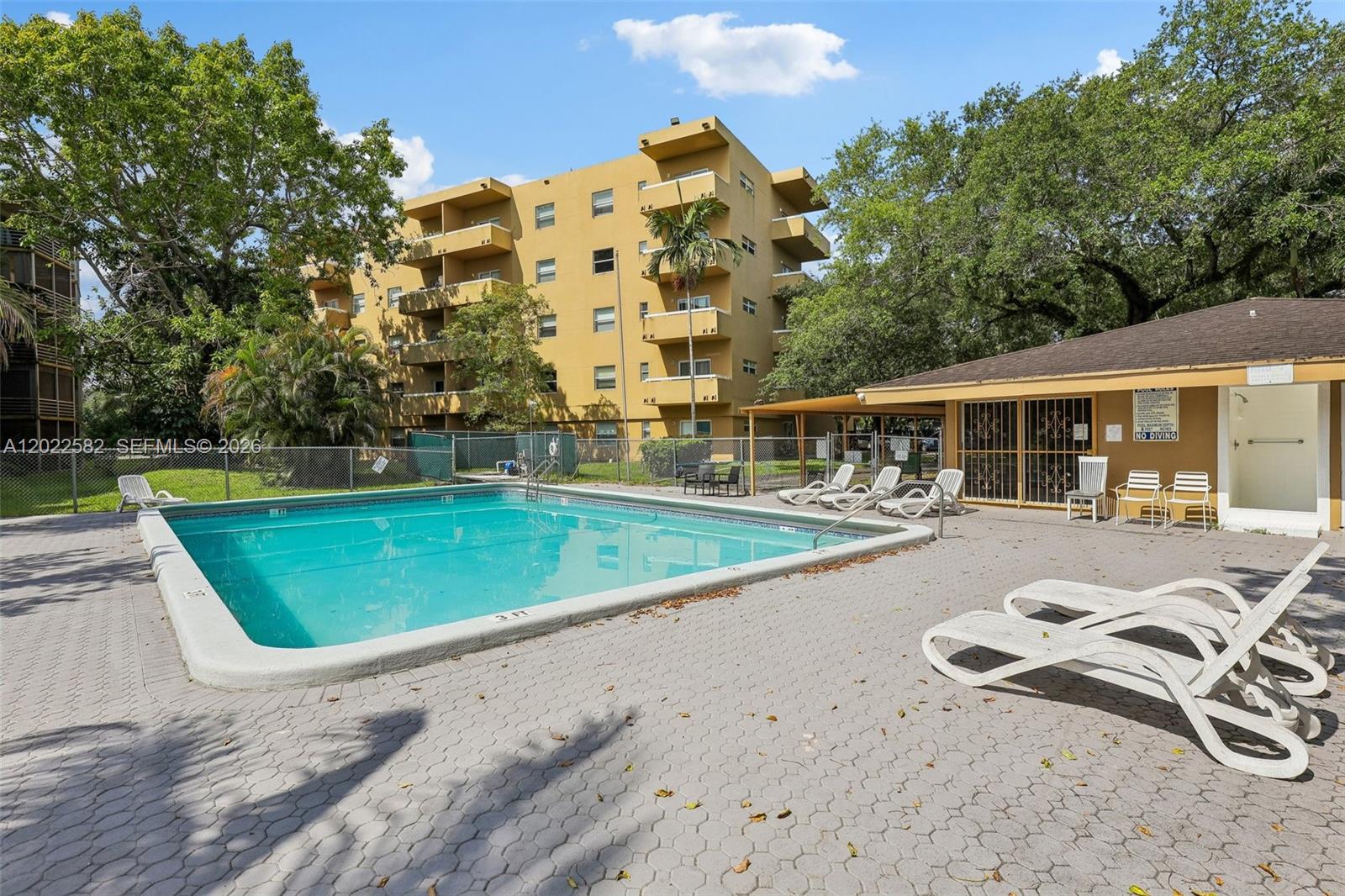 OAKS CONDO - Land