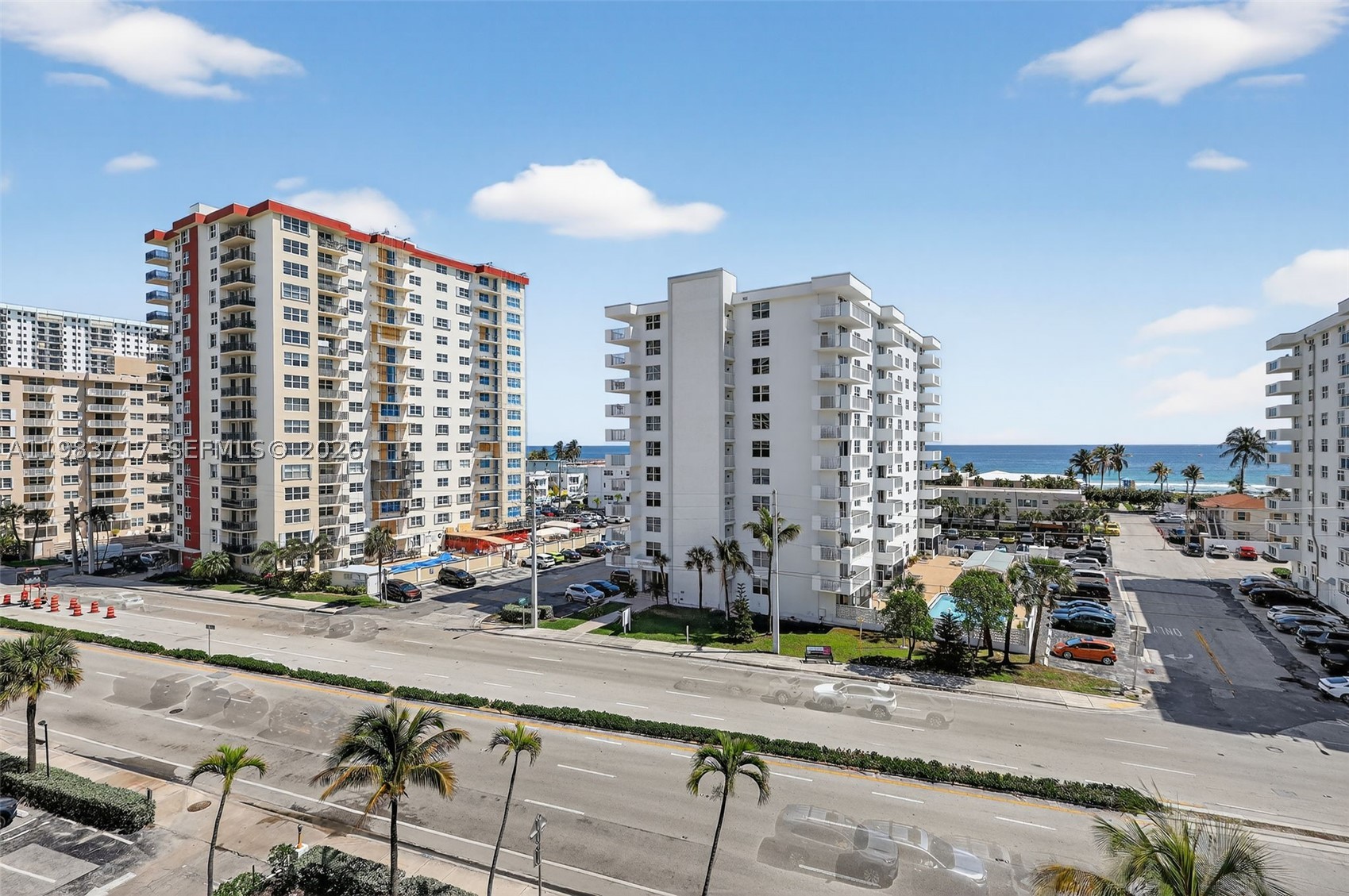 TRAFALGAR TOWERS CONDOMIN - Residential