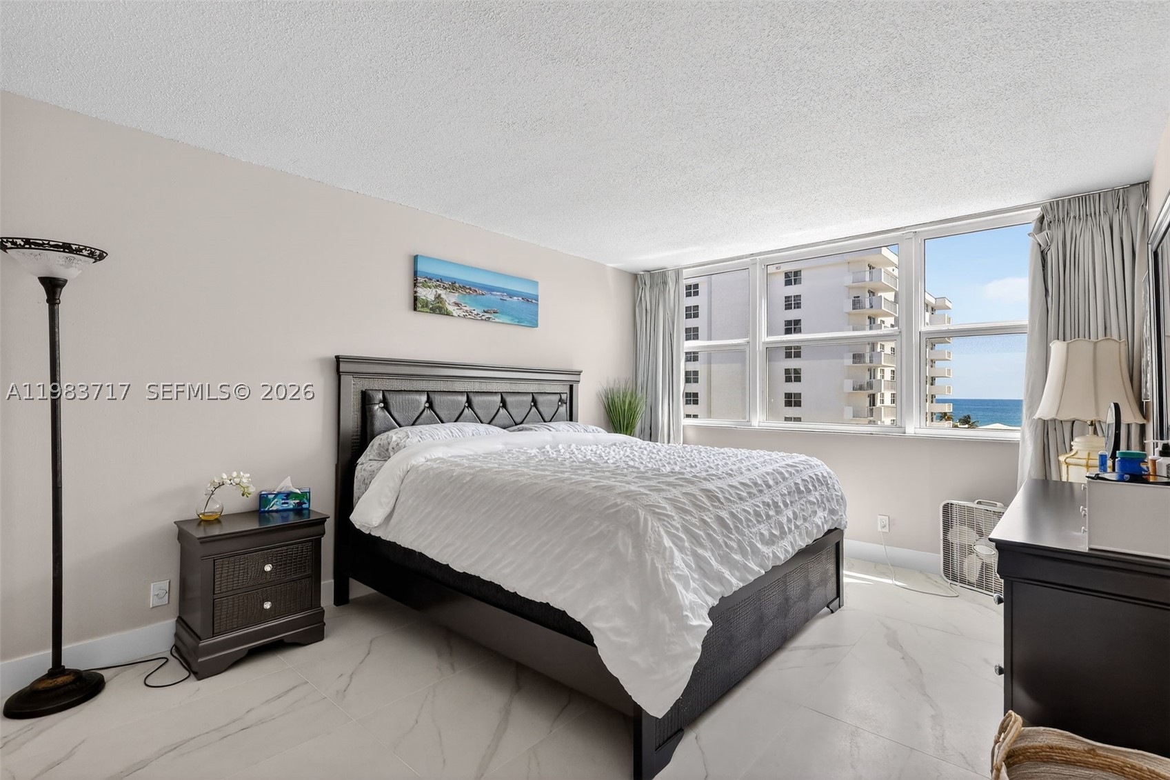 TRAFALGAR TOWERS CONDOMIN - Residential