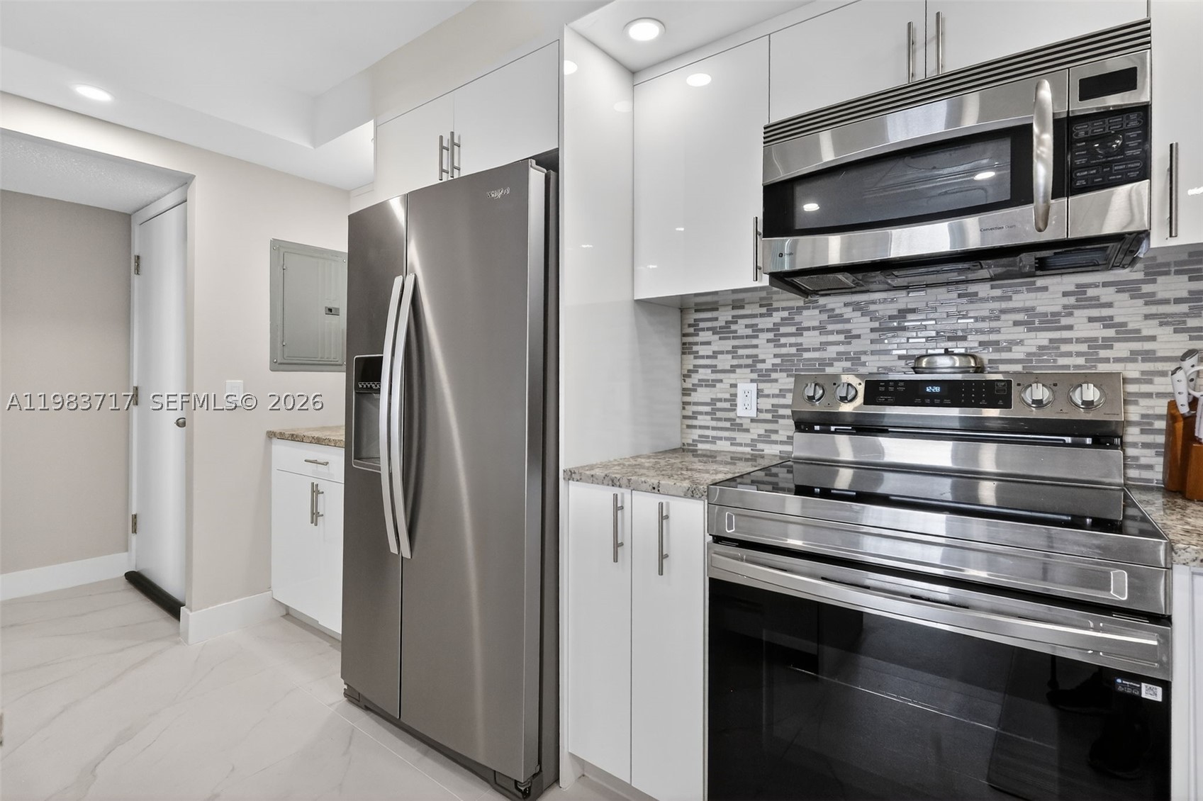 TRAFALGAR TOWERS CONDOMIN - Residential