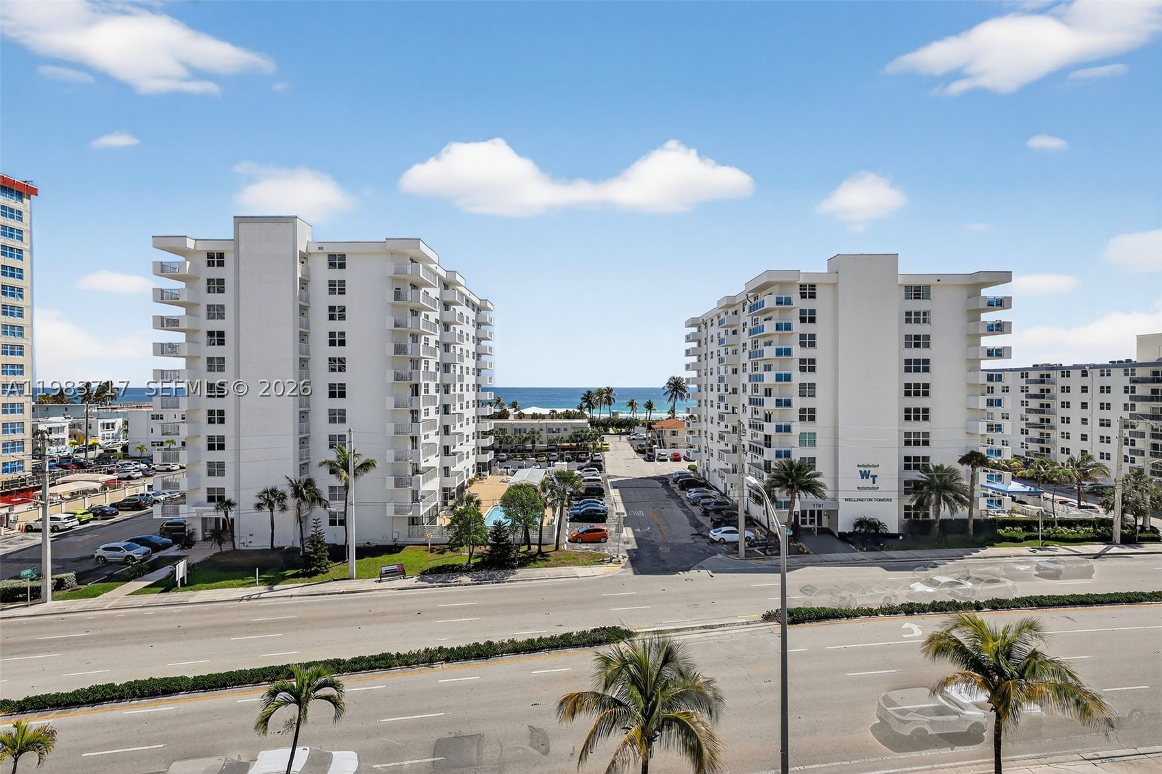 TRAFALGAR TOWERS CONDOMIN - Residential