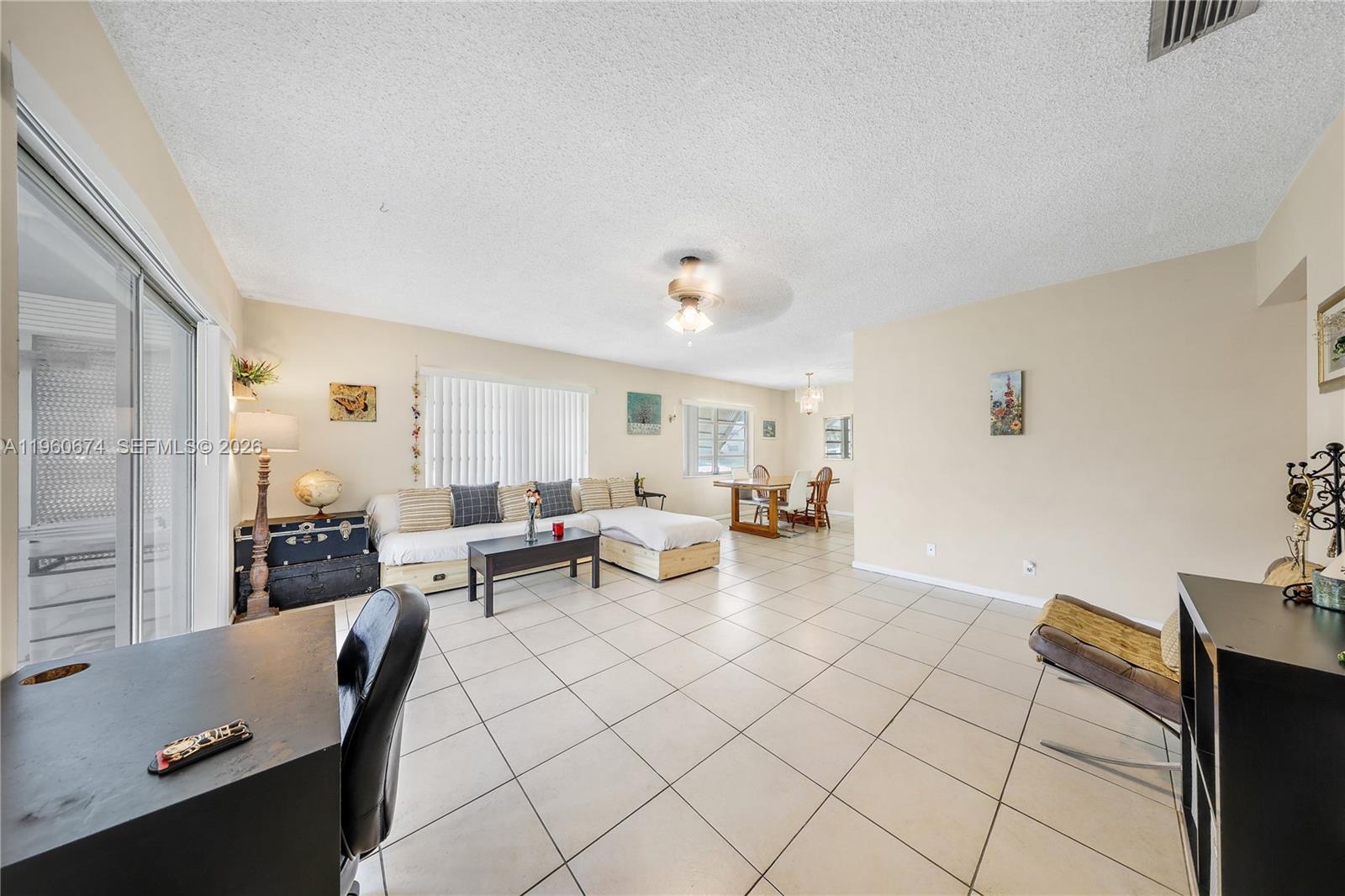 STRATFORD APARTMENTS COND - Residential