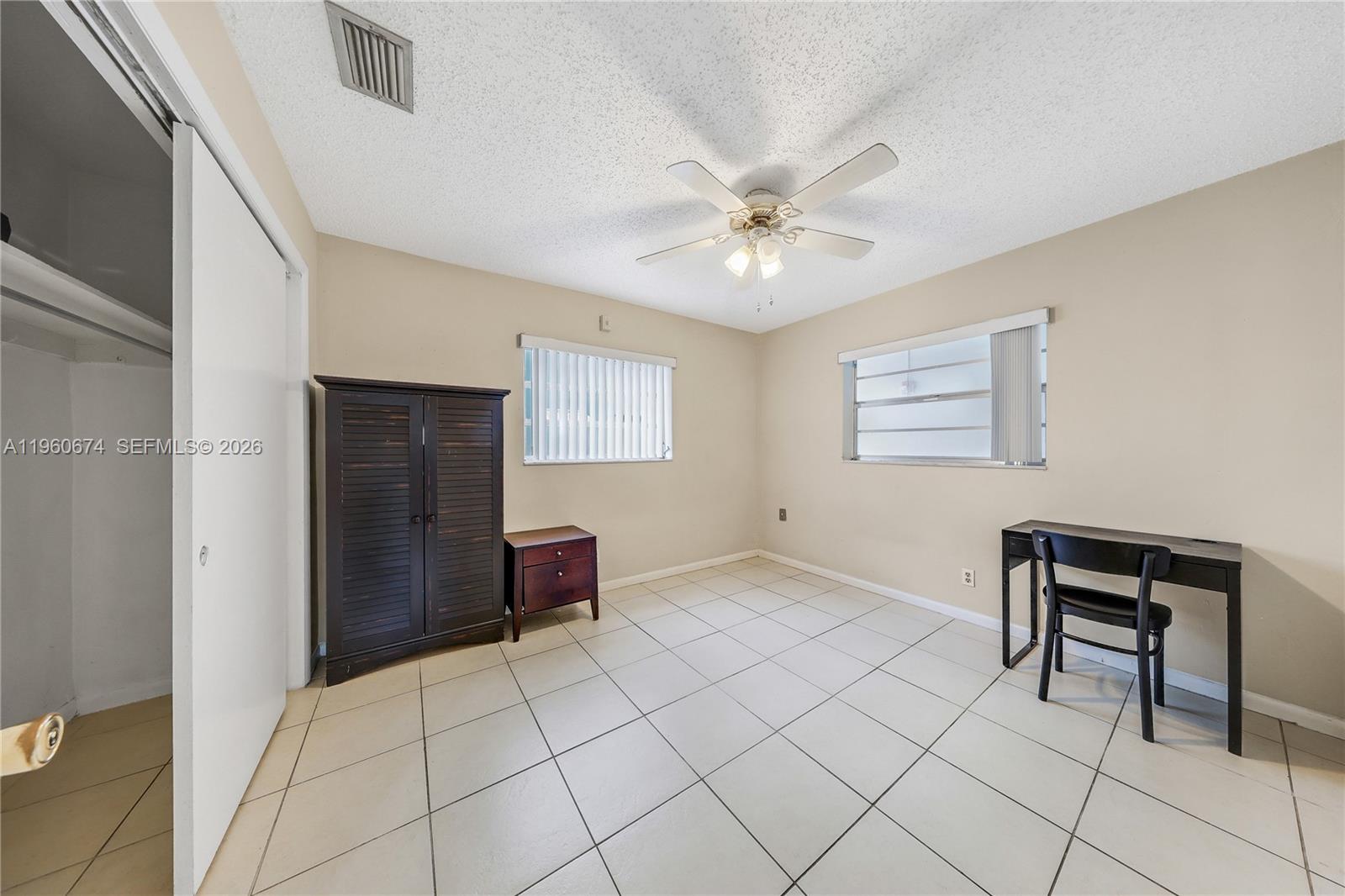 STRATFORD APARTMENTS COND - Residential