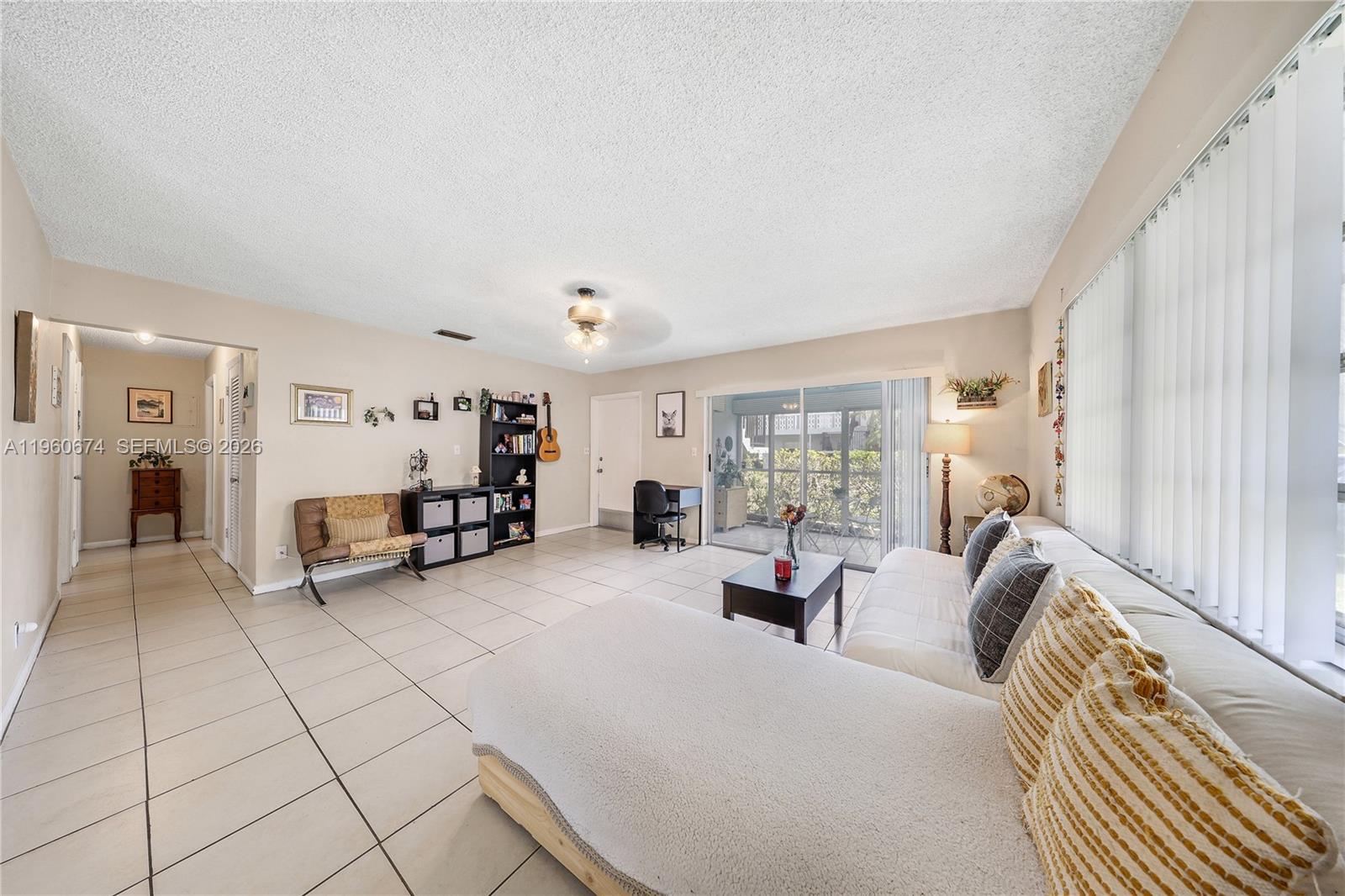 STRATFORD APARTMENTS COND - Residential