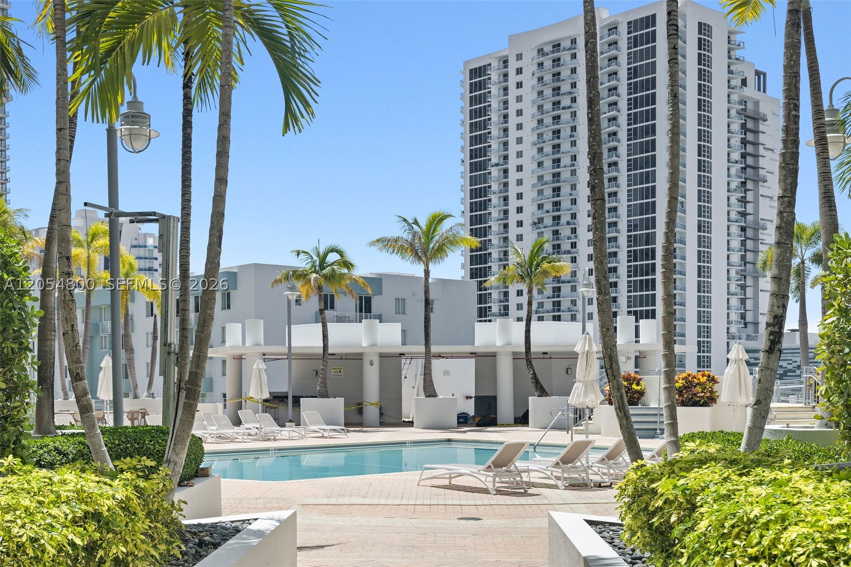 CITY 24 CONDO - Residential