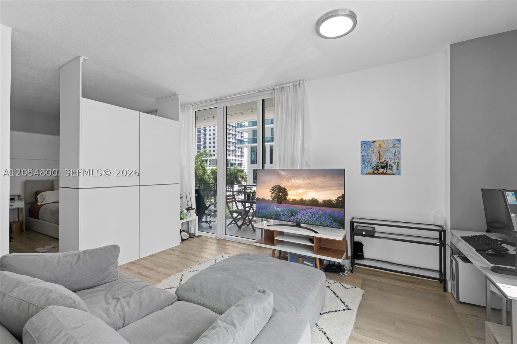 CITY 24 CONDO - Residential
