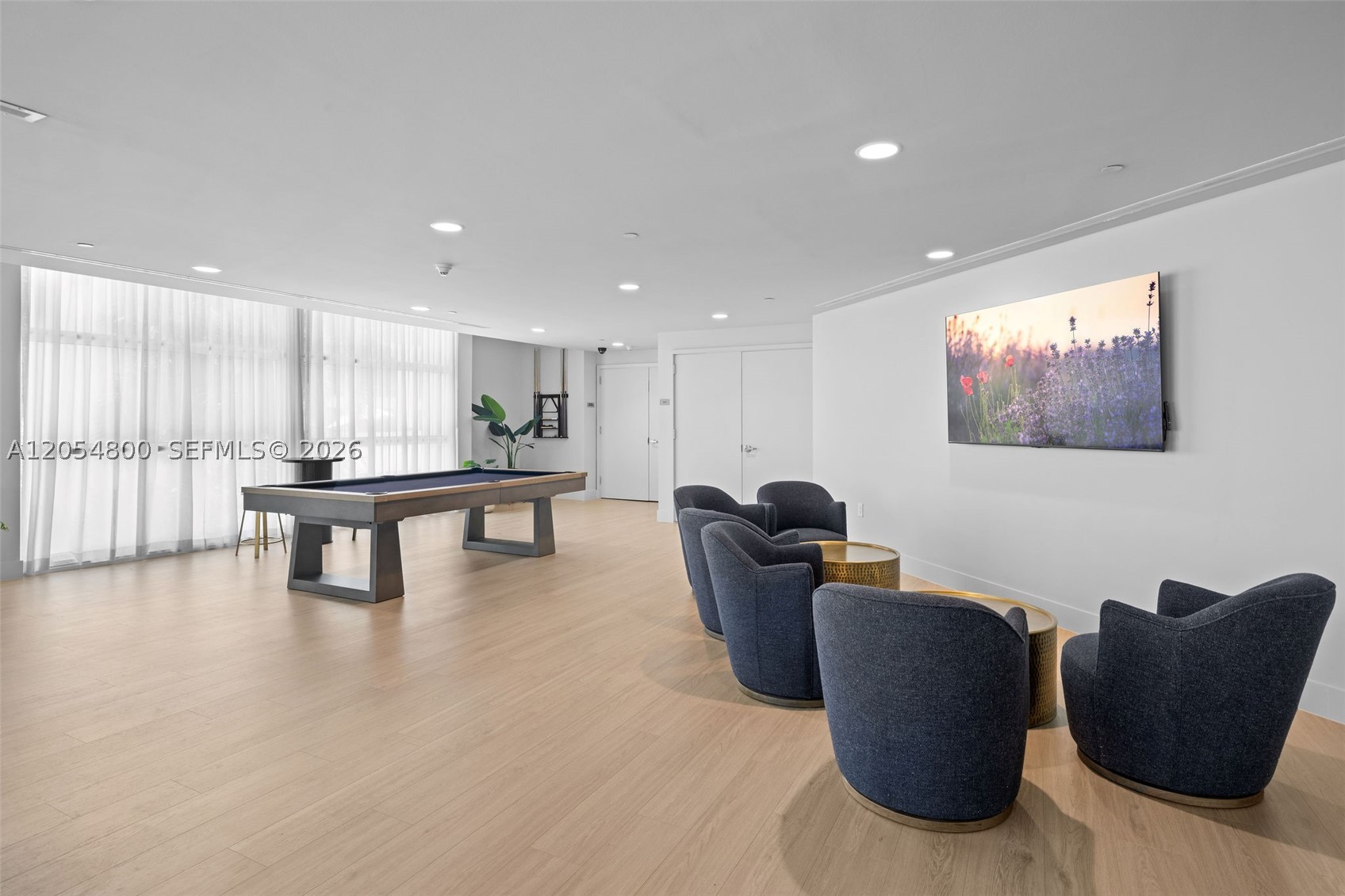 CITY 24 CONDO - Residential