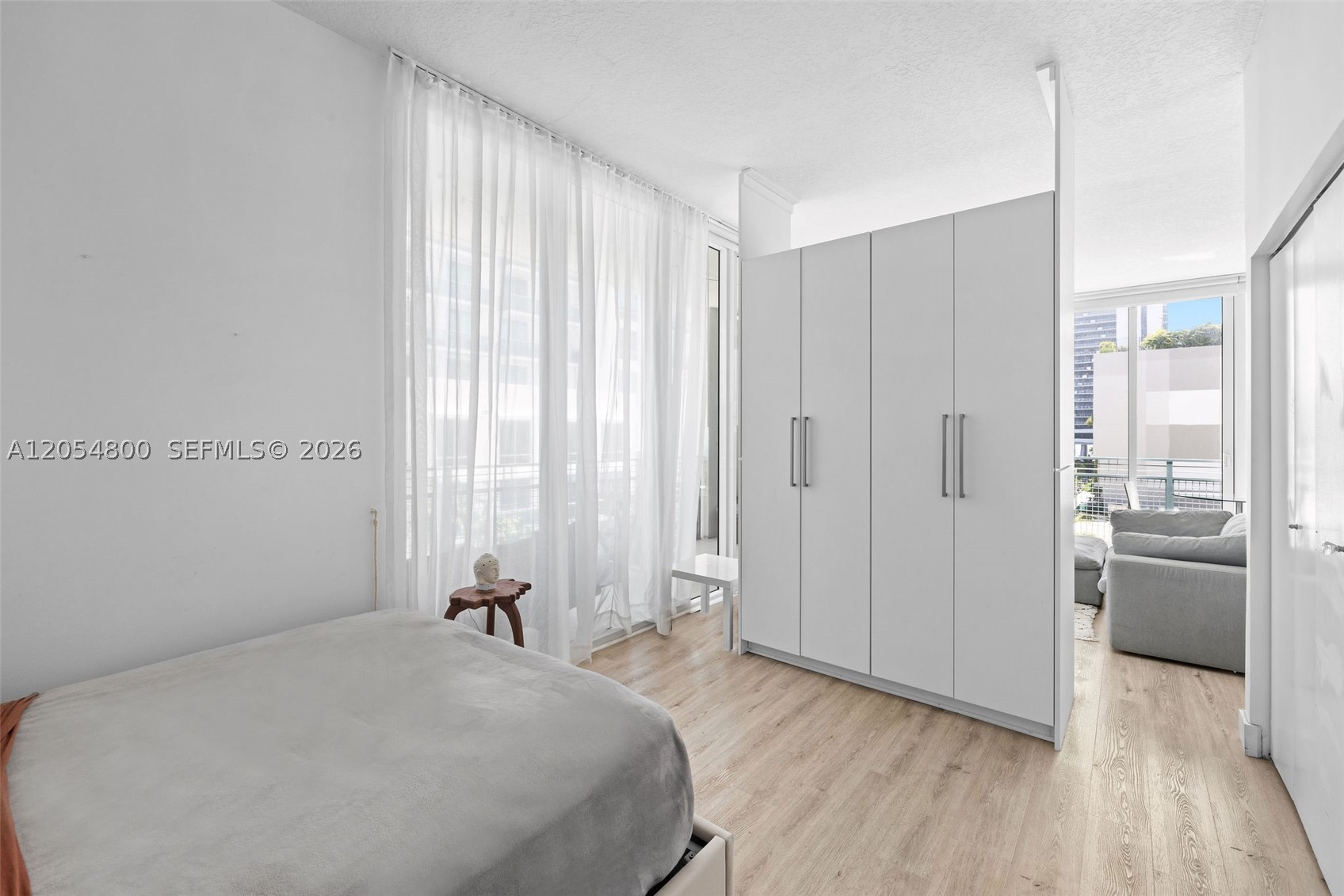CITY 24 CONDO - Residential