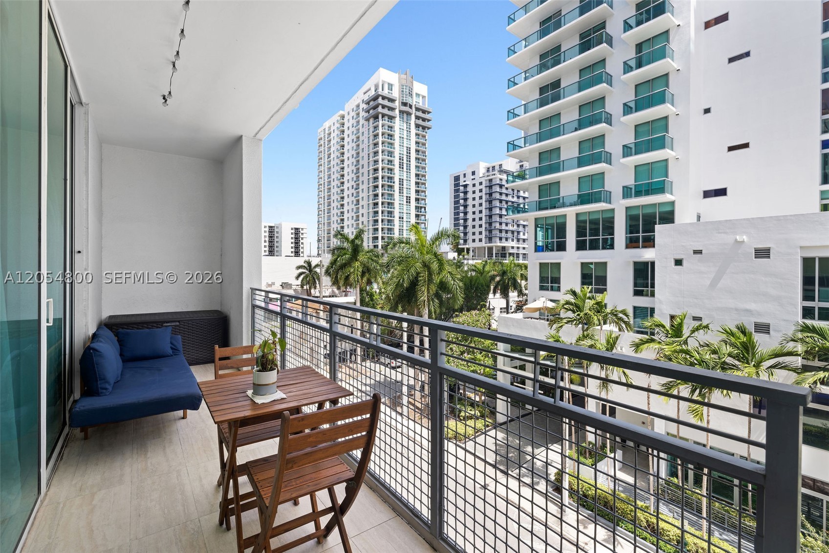 CITY 24 CONDO - Residential