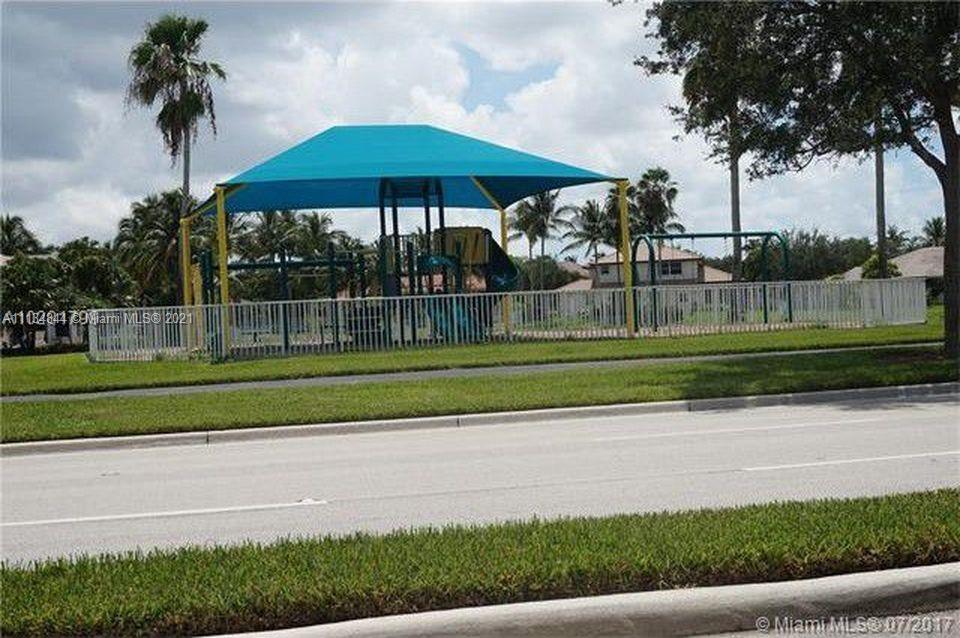 SILVER LAKES AT PEMBROKE - Residential