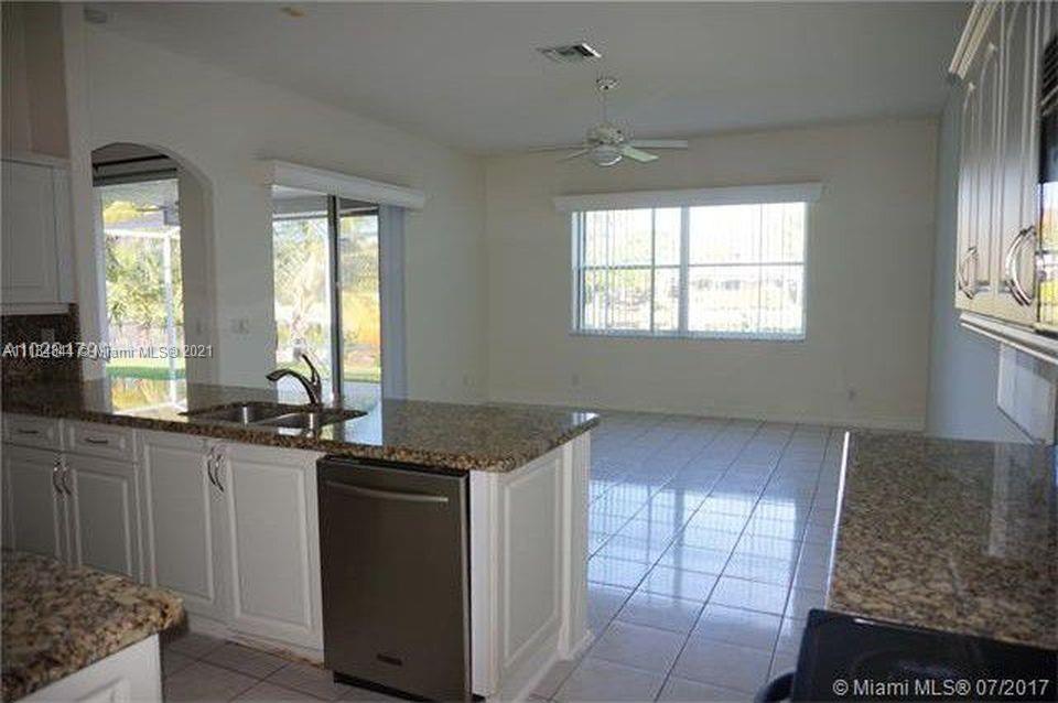 SILVER LAKES AT PEMBROKE - Residential
