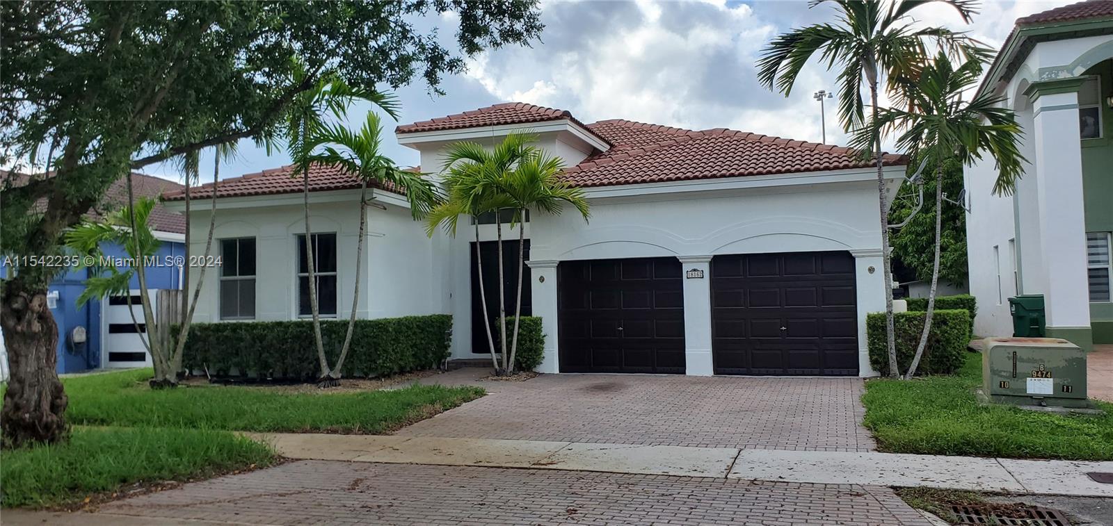CENTURY GARDENS - Residential Lease