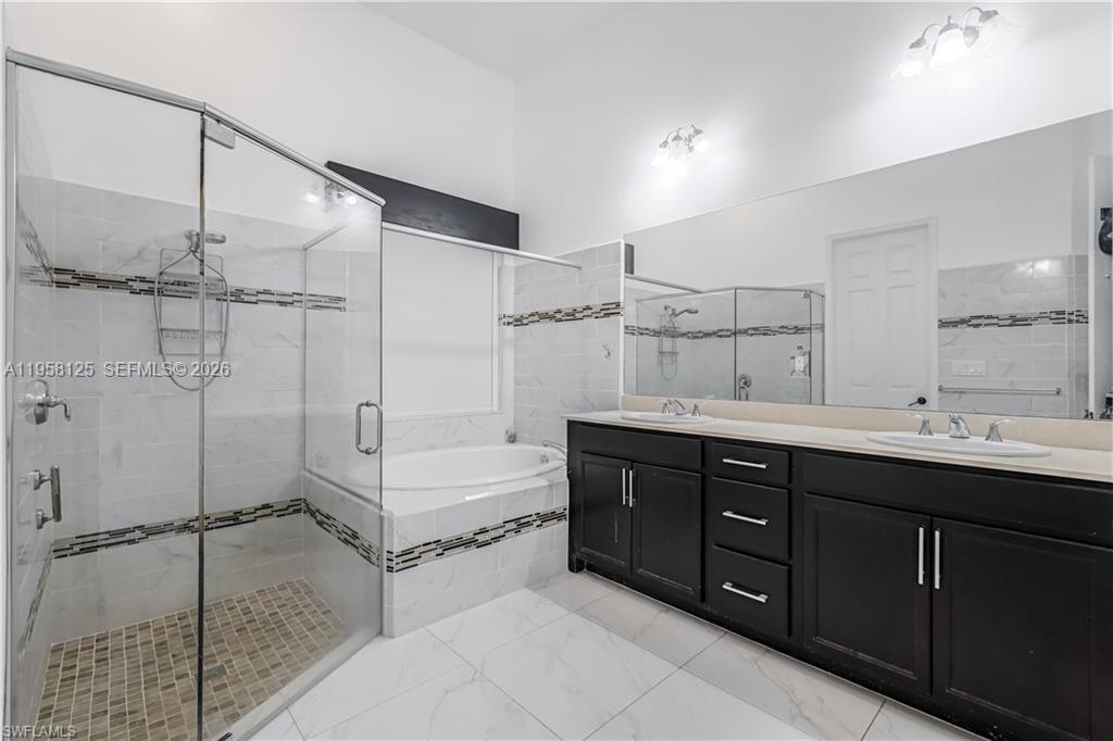 MAPLE RIDGE - Residential