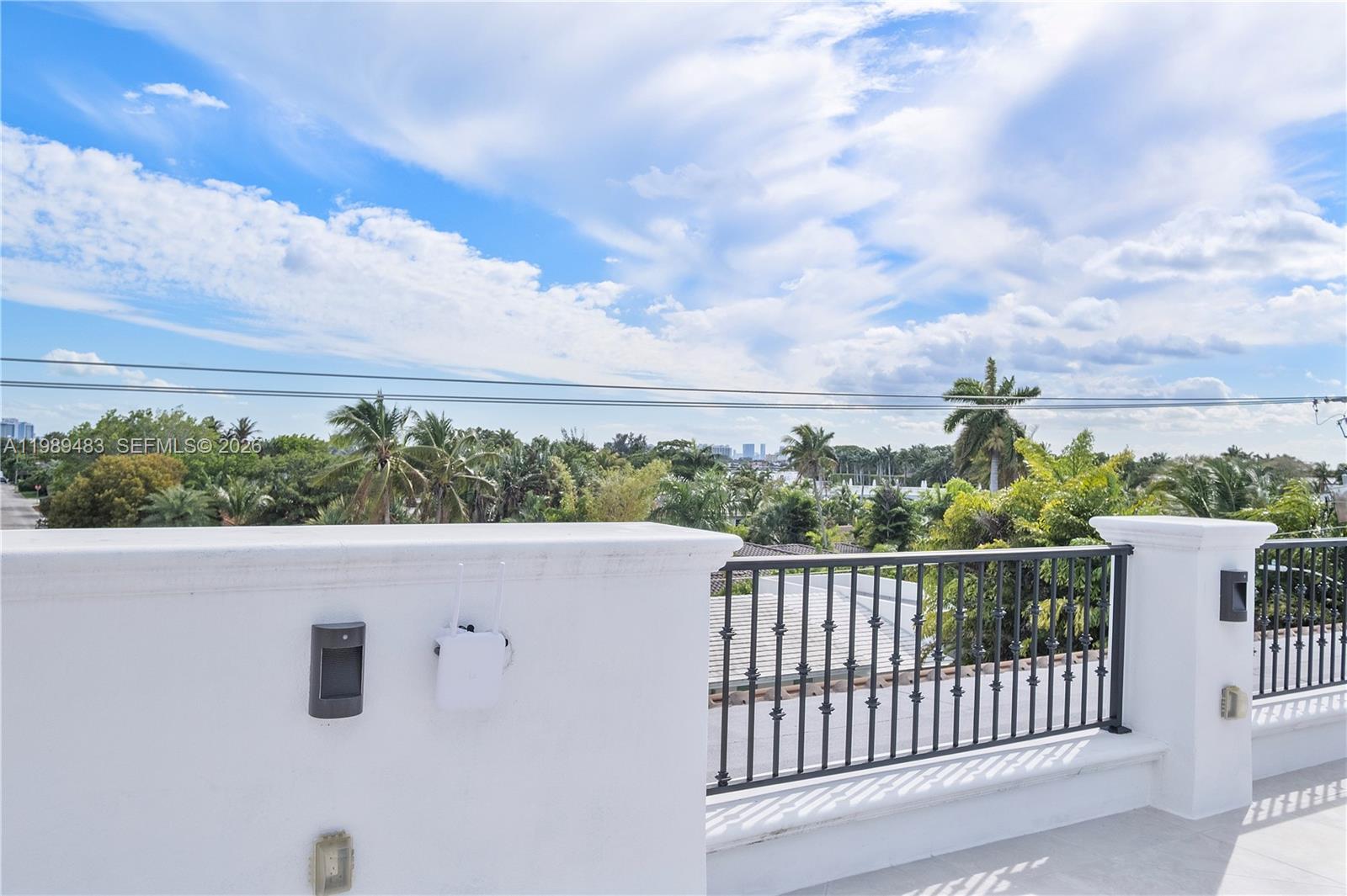 ALTOS DEL MAR NO 5 - Residential