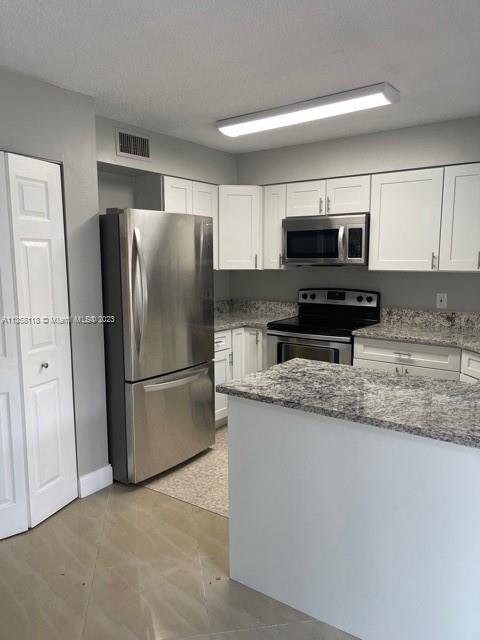 ARBOR KEYS CONDO - Residential Lease