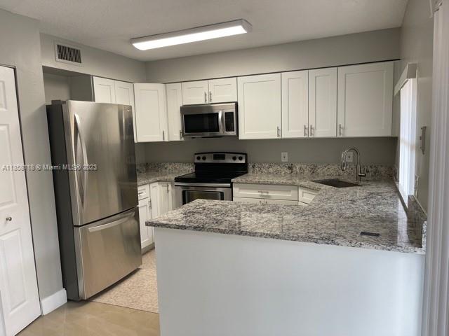 ARBOR KEYS CONDO - Residential Lease