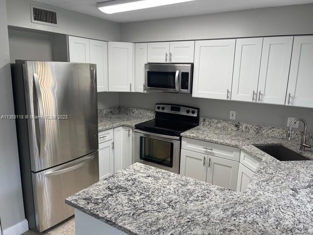ARBOR KEYS CONDO - Residential Lease