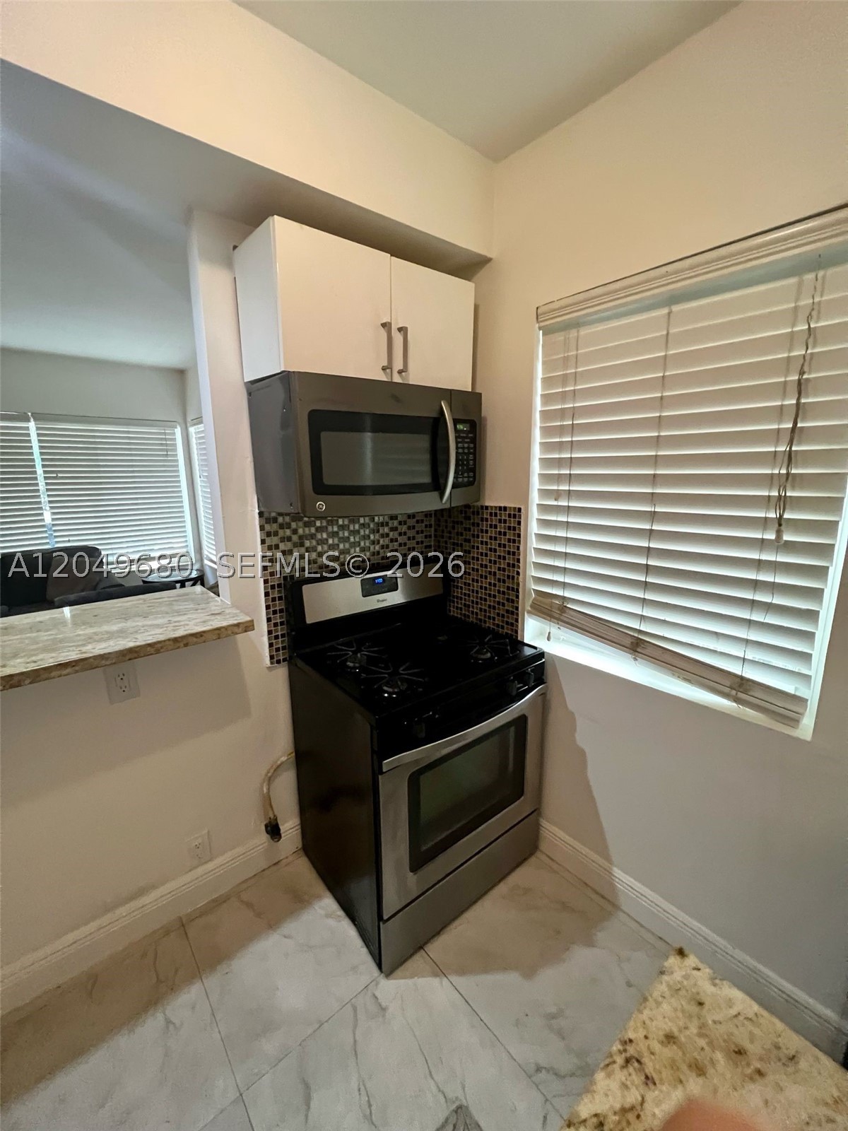 FASHION CONDO - Residential Lease