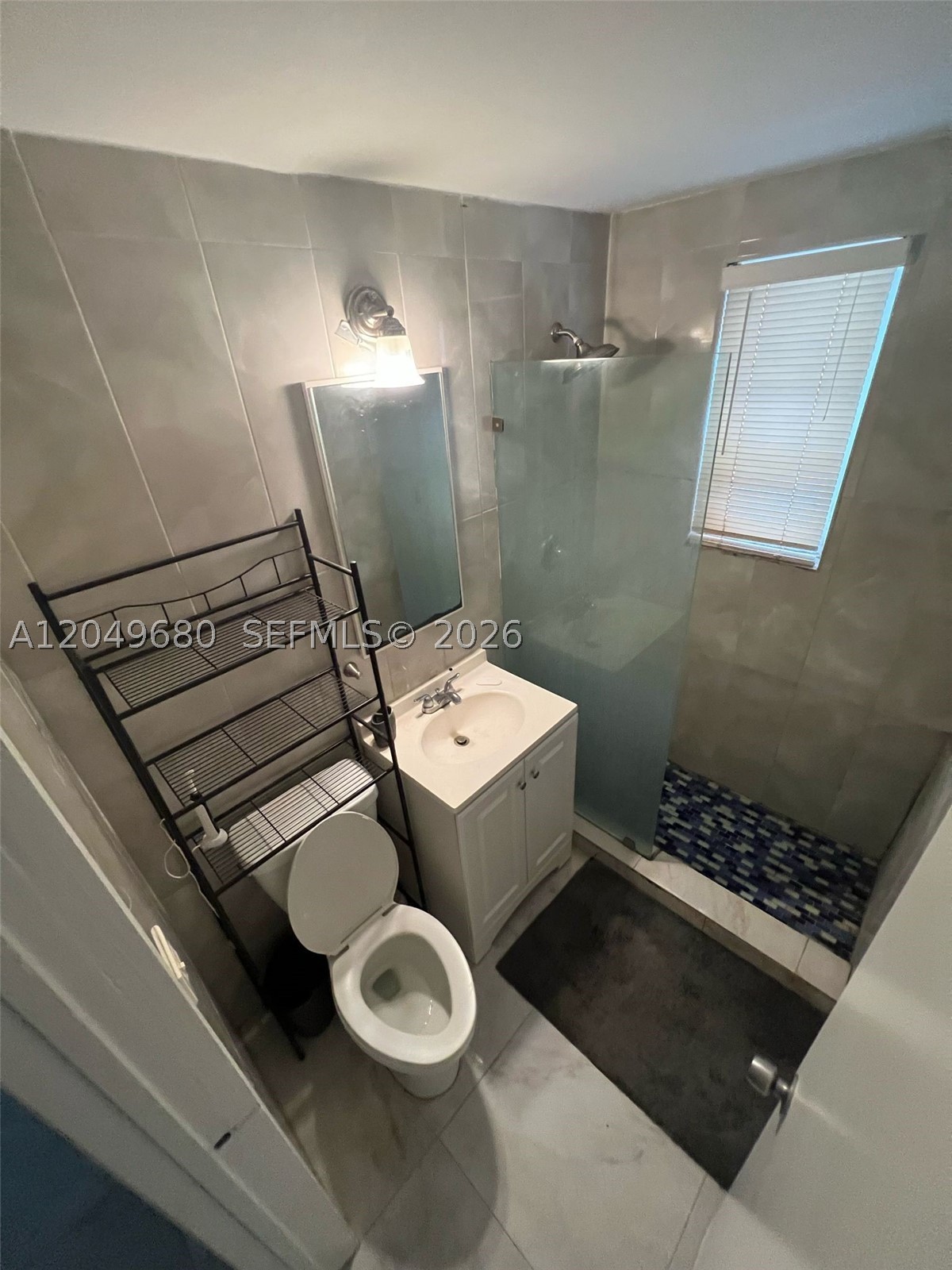 FASHION CONDO - Residential Lease