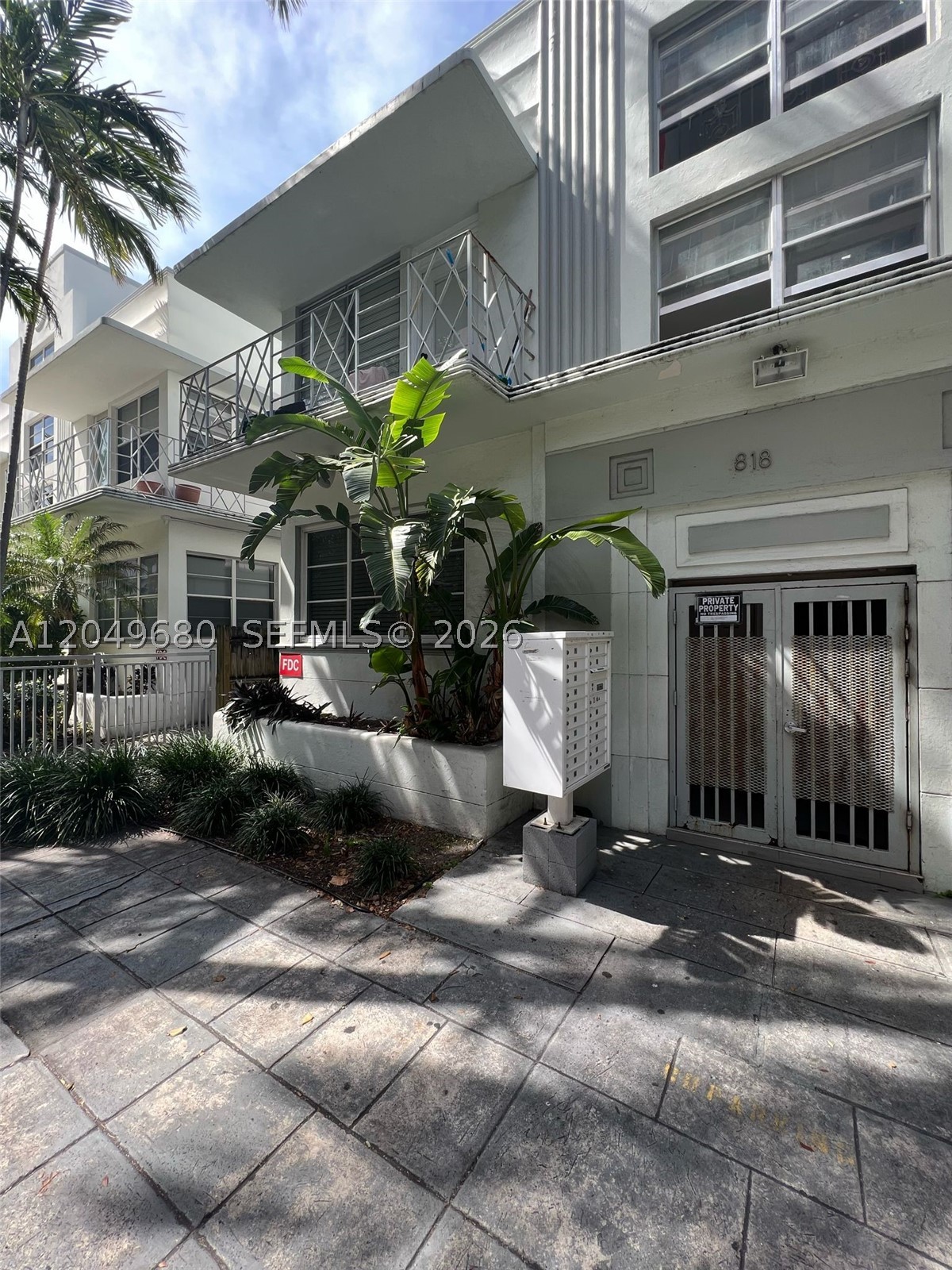 FASHION CONDO - Residential Lease