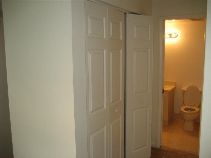 KENLAND BEND NORTH CONDO - Residential Lease