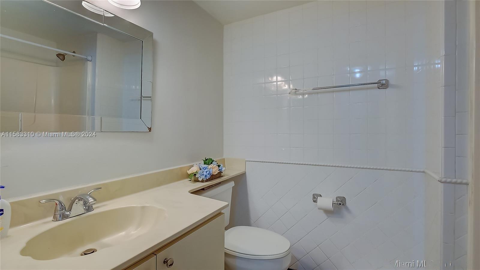 SOLEIL AT FONTAINEBLEAU C - Residential Lease
