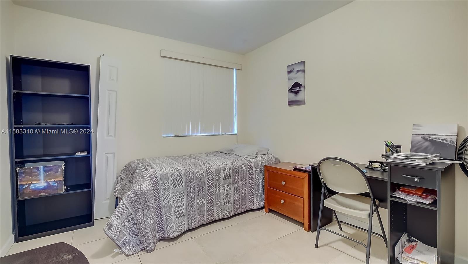 SOLEIL AT FONTAINEBLEAU C - Residential Lease
