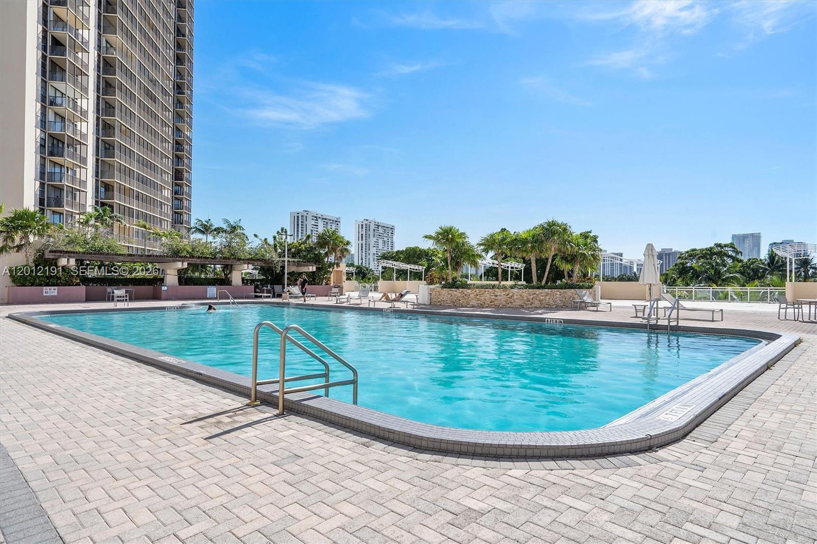CORONADO CONDO- TOWER II - Residential