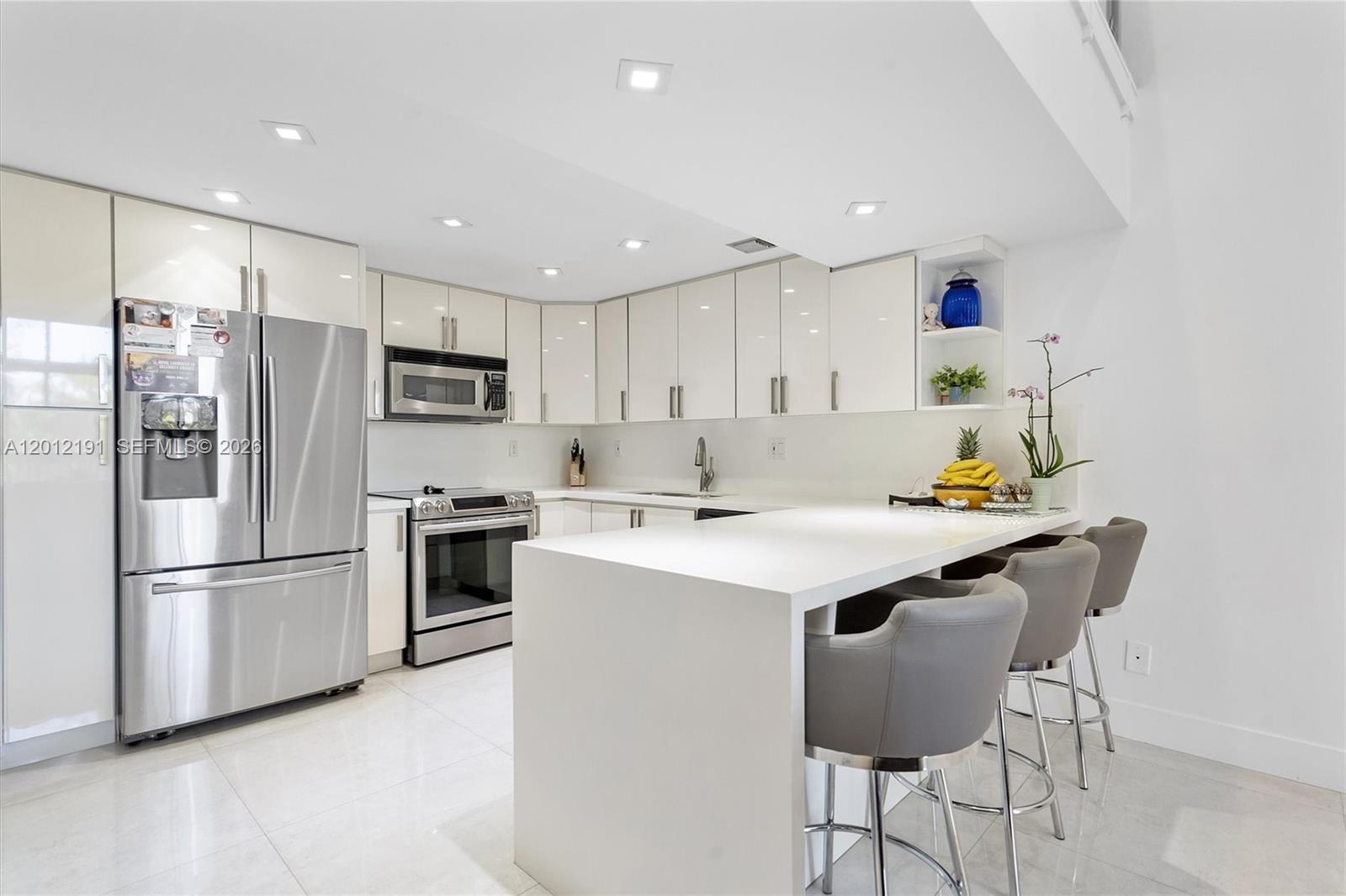 CORONADO CONDO- TOWER II - Residential