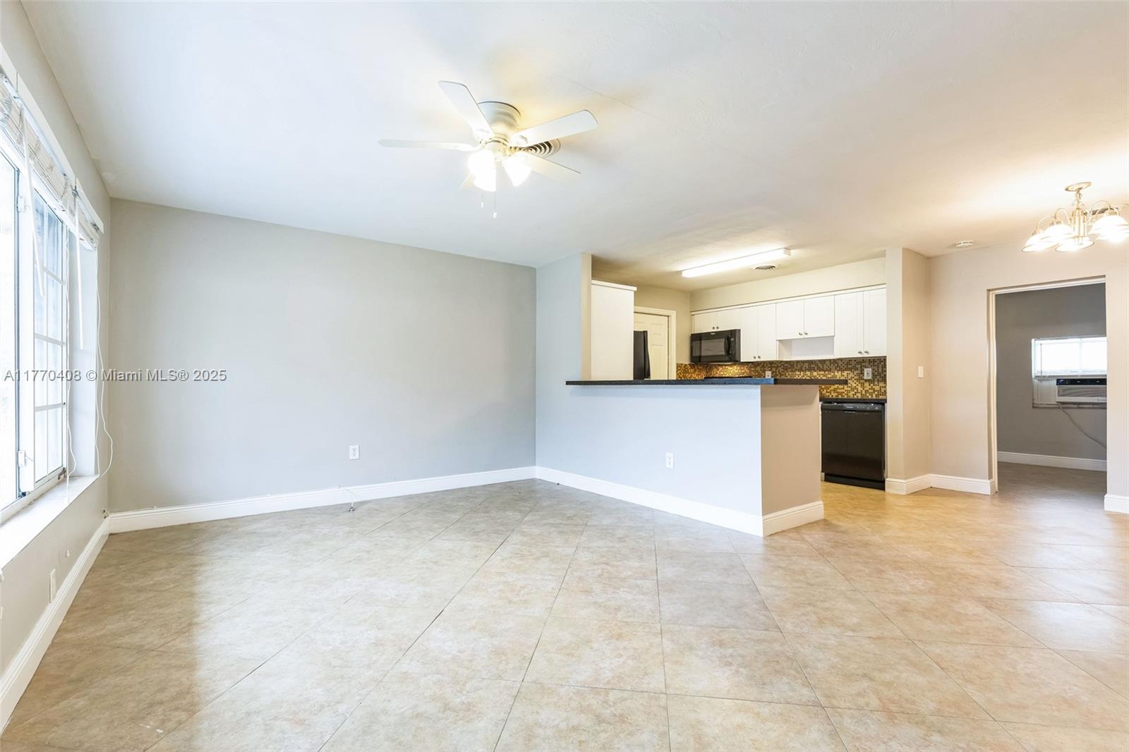 SUNRISE GOLF VILLAGE SEC - Residential