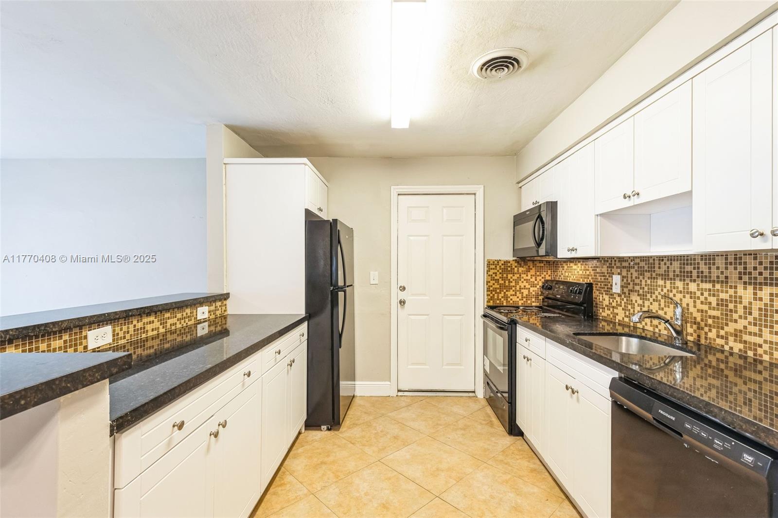 SUNRISE GOLF VILLAGE SEC - Residential