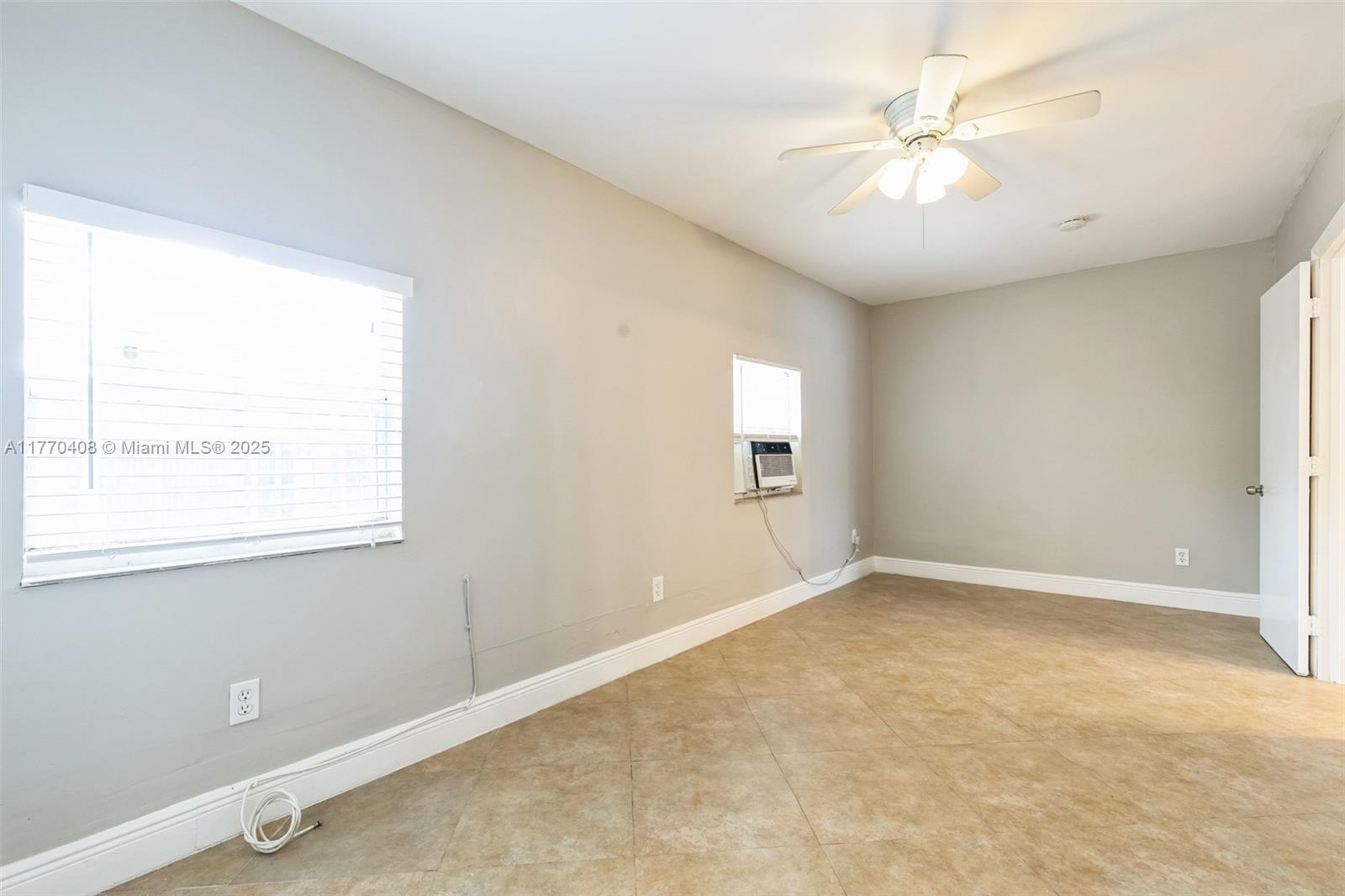 SUNRISE GOLF VILLAGE SEC - Residential
