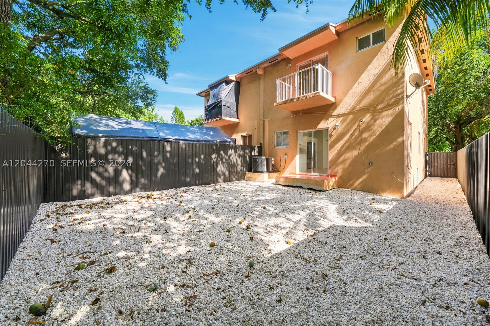 DIXIE WAYSIDE TRACK - Residential Lease