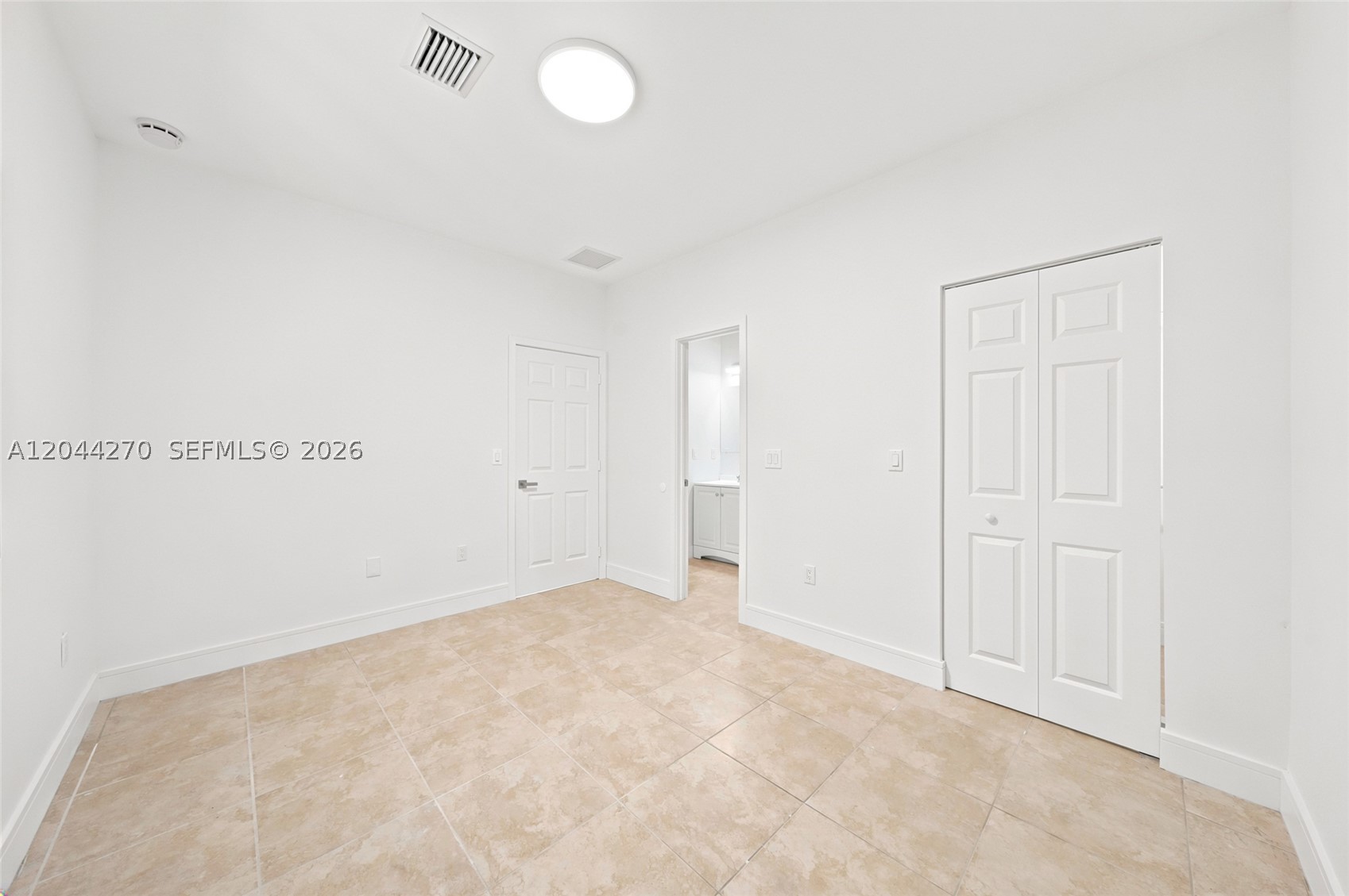 DIXIE WAYSIDE TRACK - Residential Lease