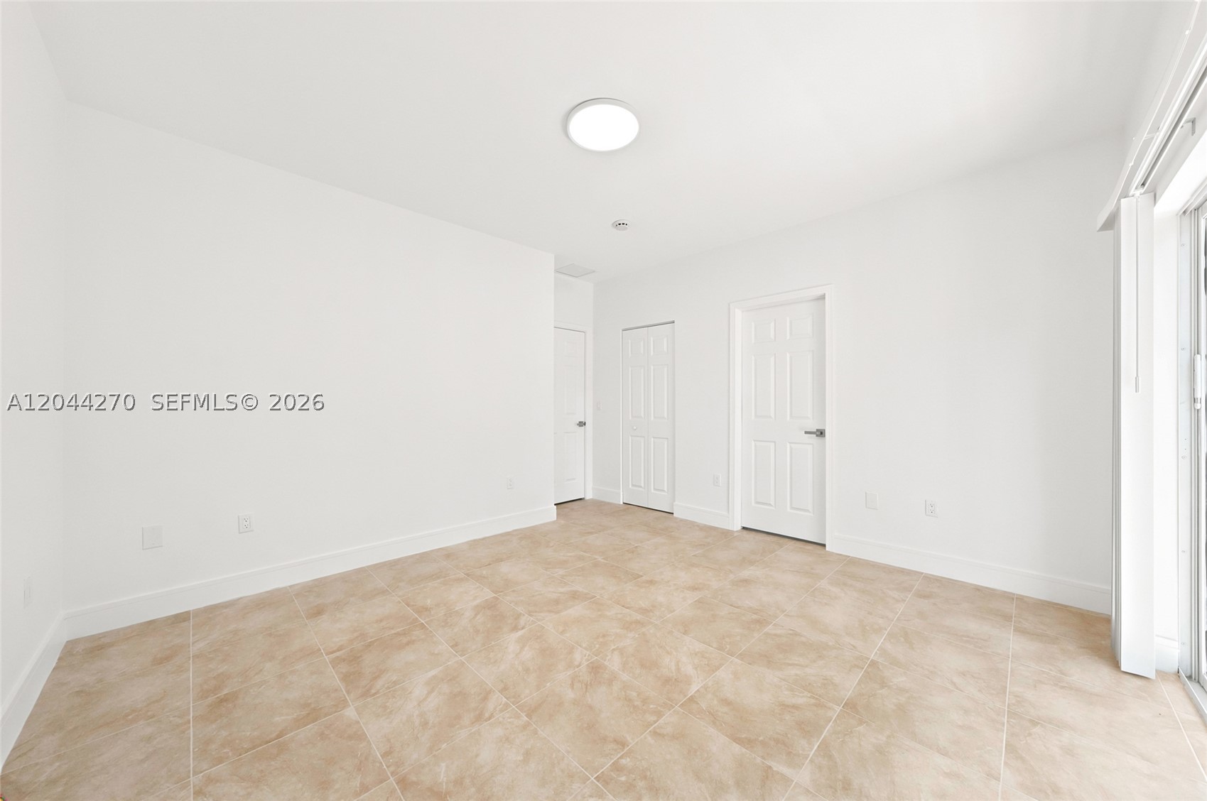 DIXIE WAYSIDE TRACK - Residential Lease