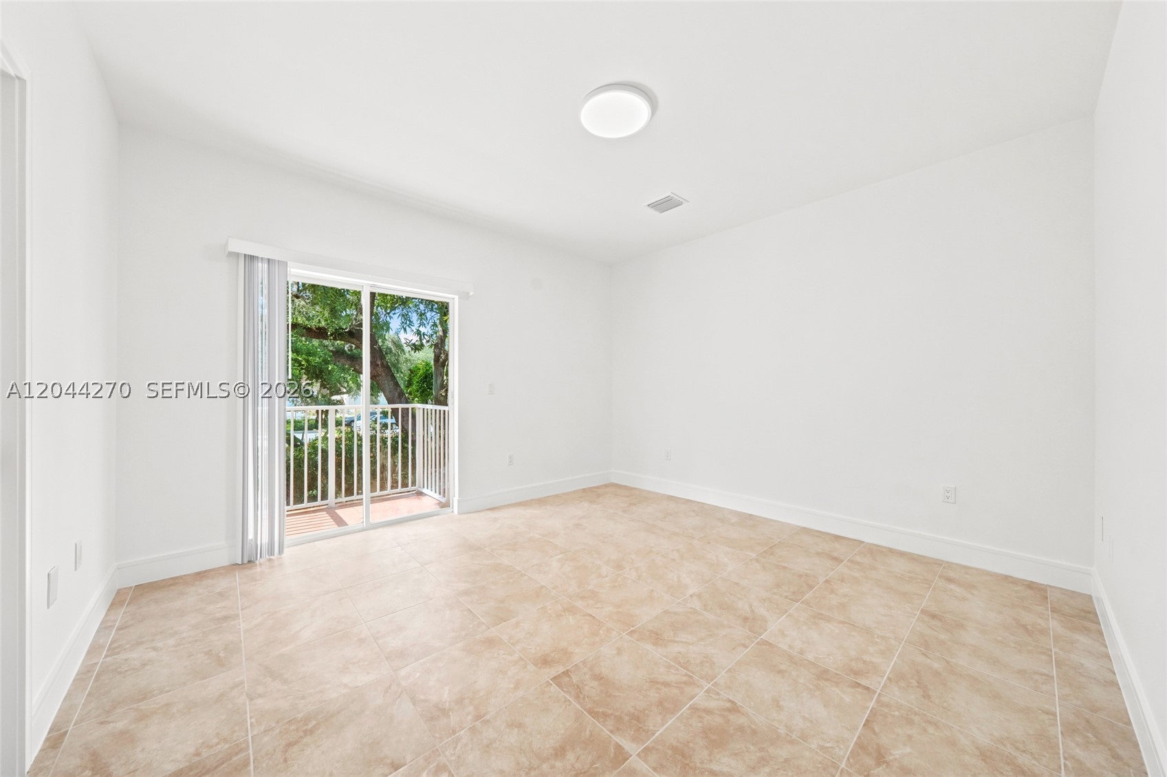 DIXIE WAYSIDE TRACK - Residential Lease