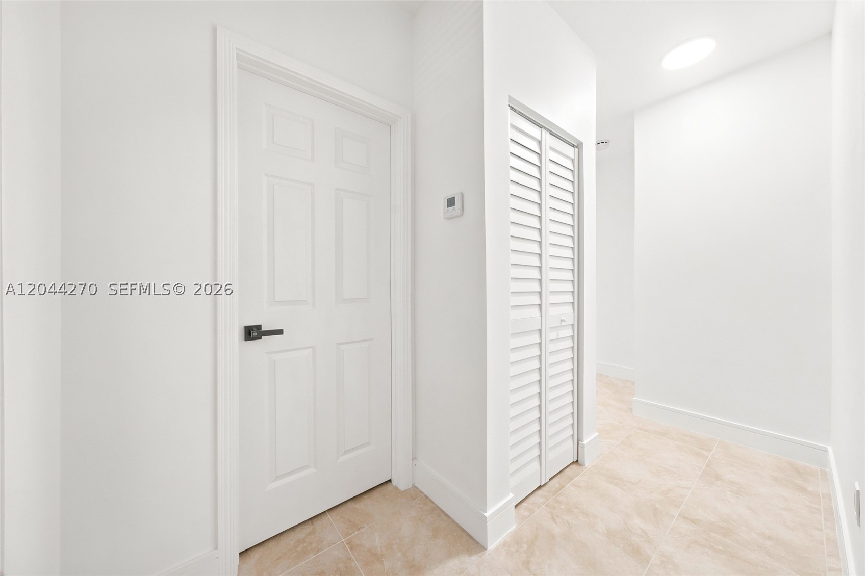 DIXIE WAYSIDE TRACK - Residential Lease