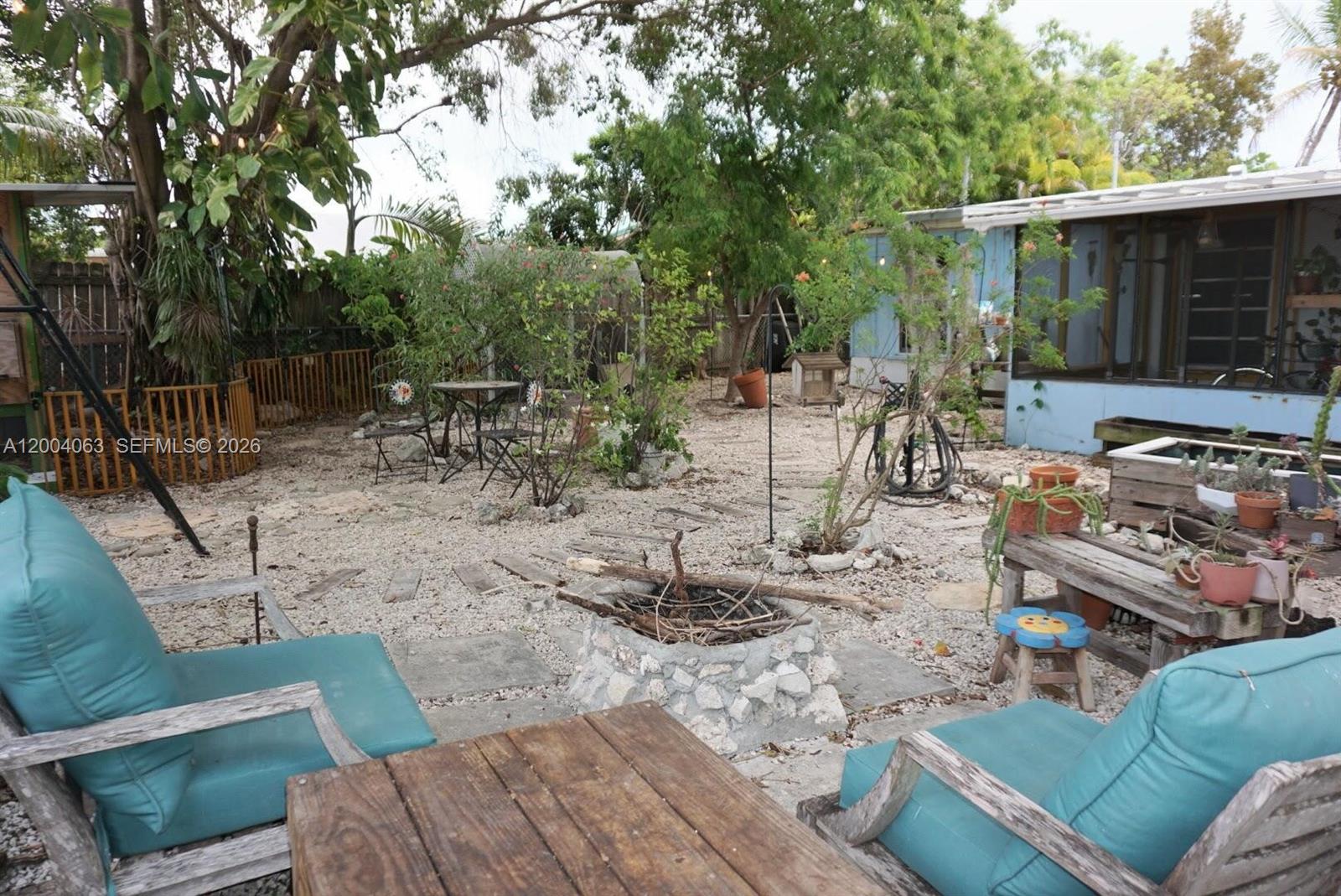LARGO SOUND VILLAGE - Residential