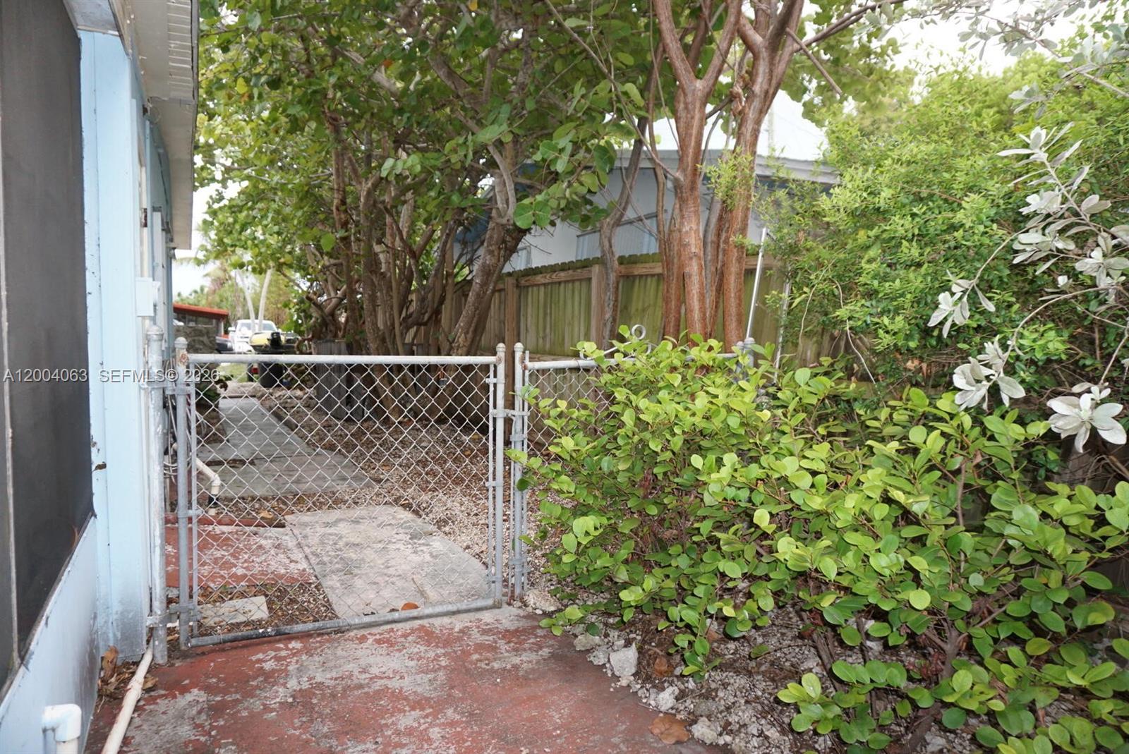 LARGO SOUND VILLAGE - Residential