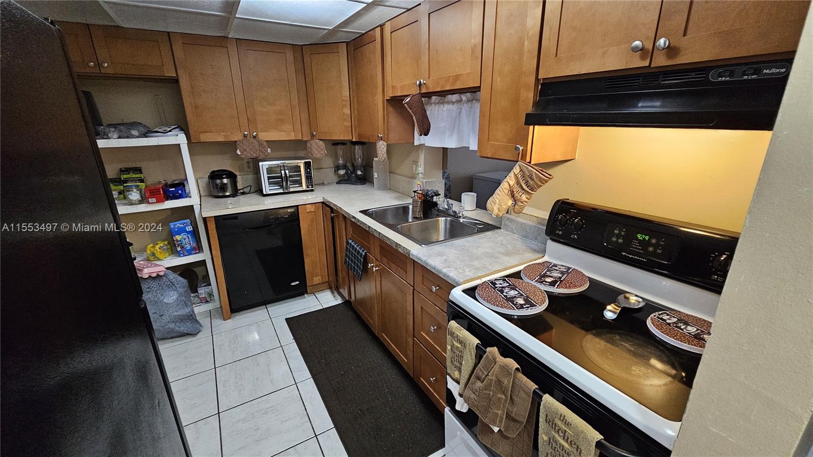 BROOKFIELD SQUARE CONDO - Residential