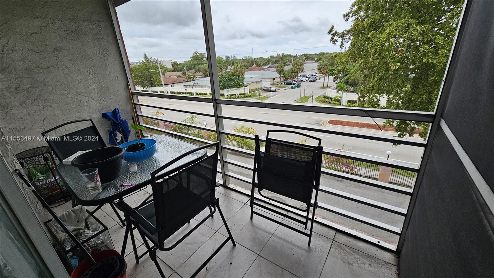 BROOKFIELD SQUARE CONDO - Residential