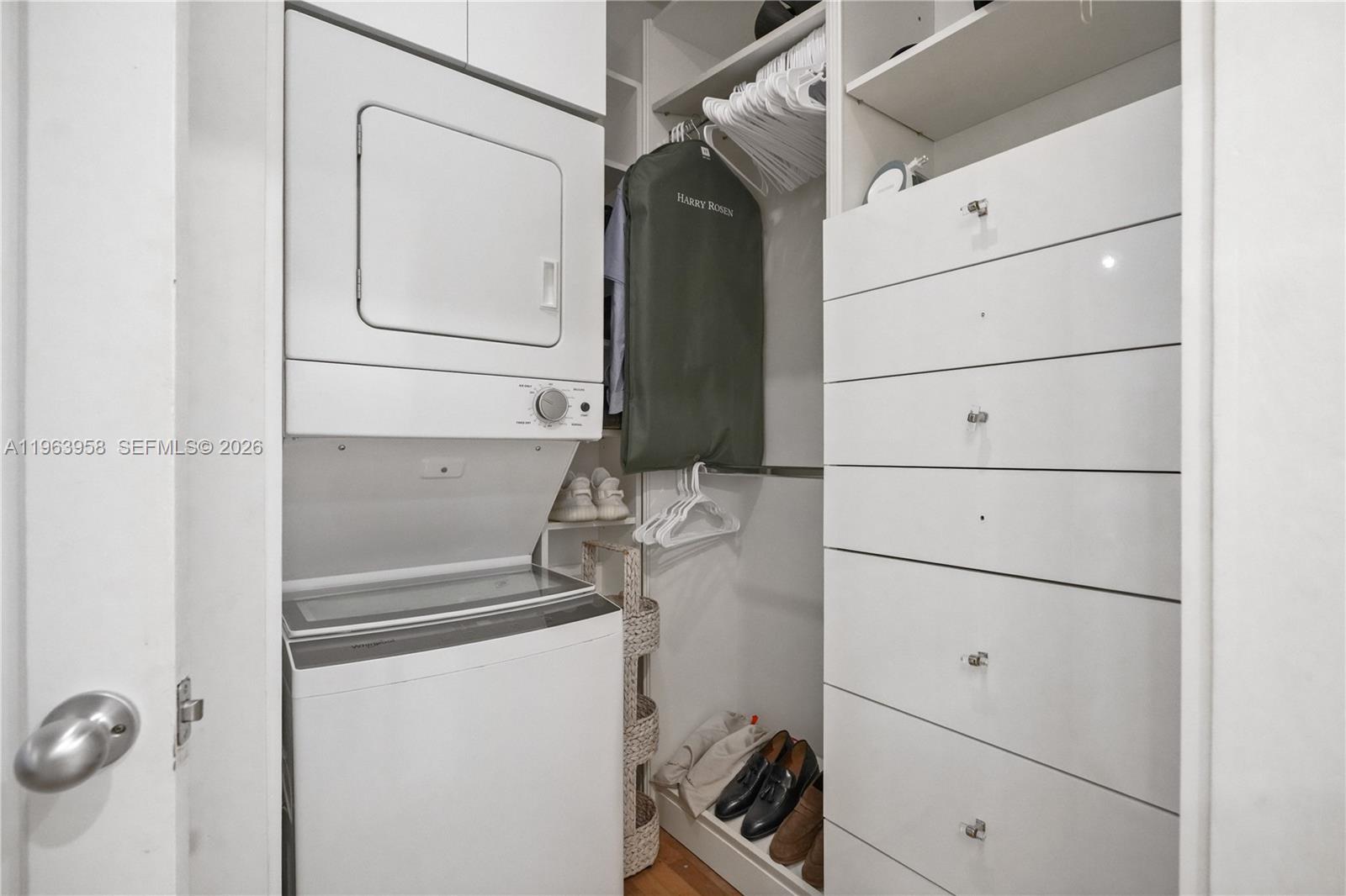 ESPANOLA COURT CONDO - Residential Lease