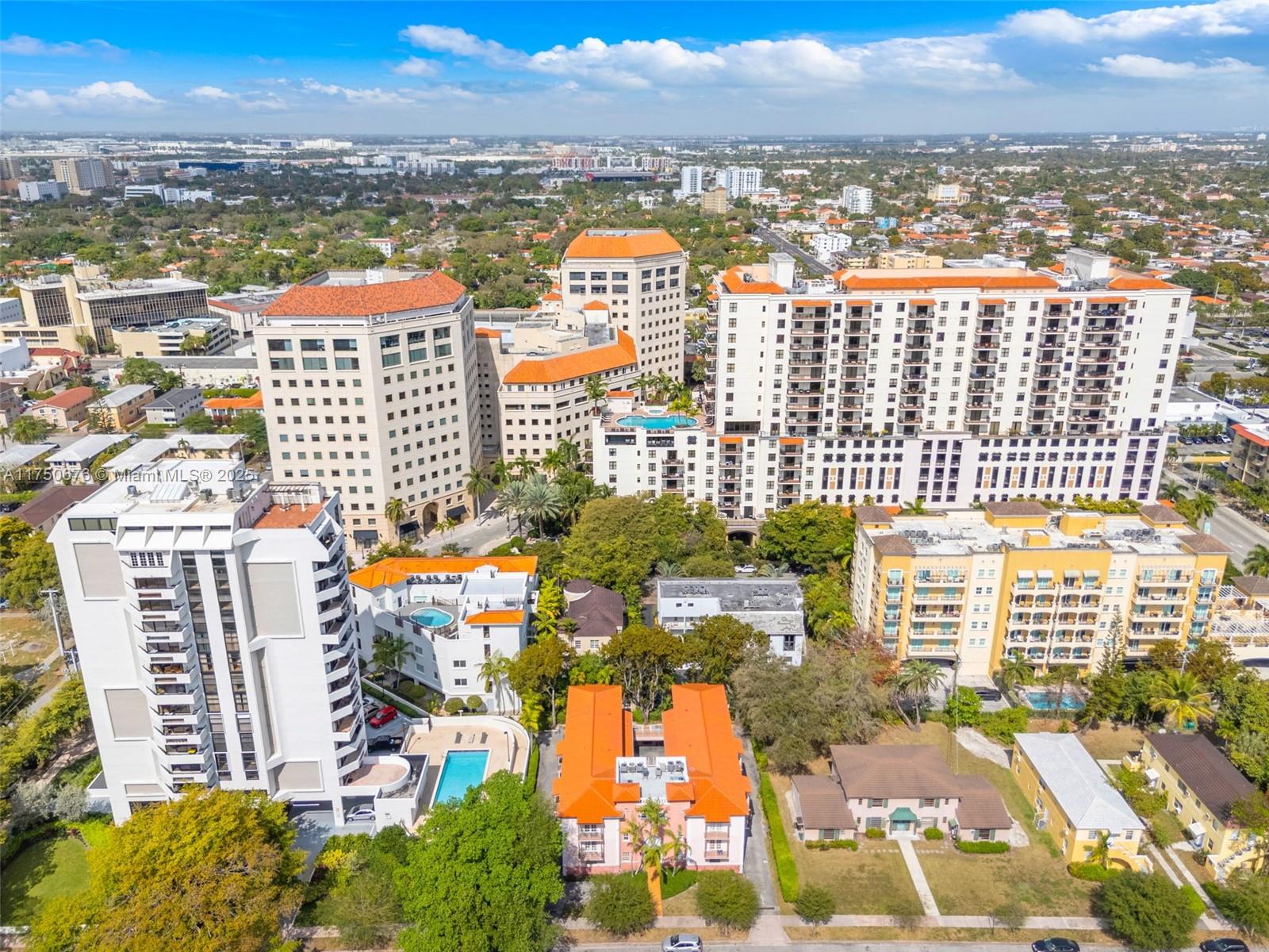 29 SANTILLANE AVENUE COND - Residential