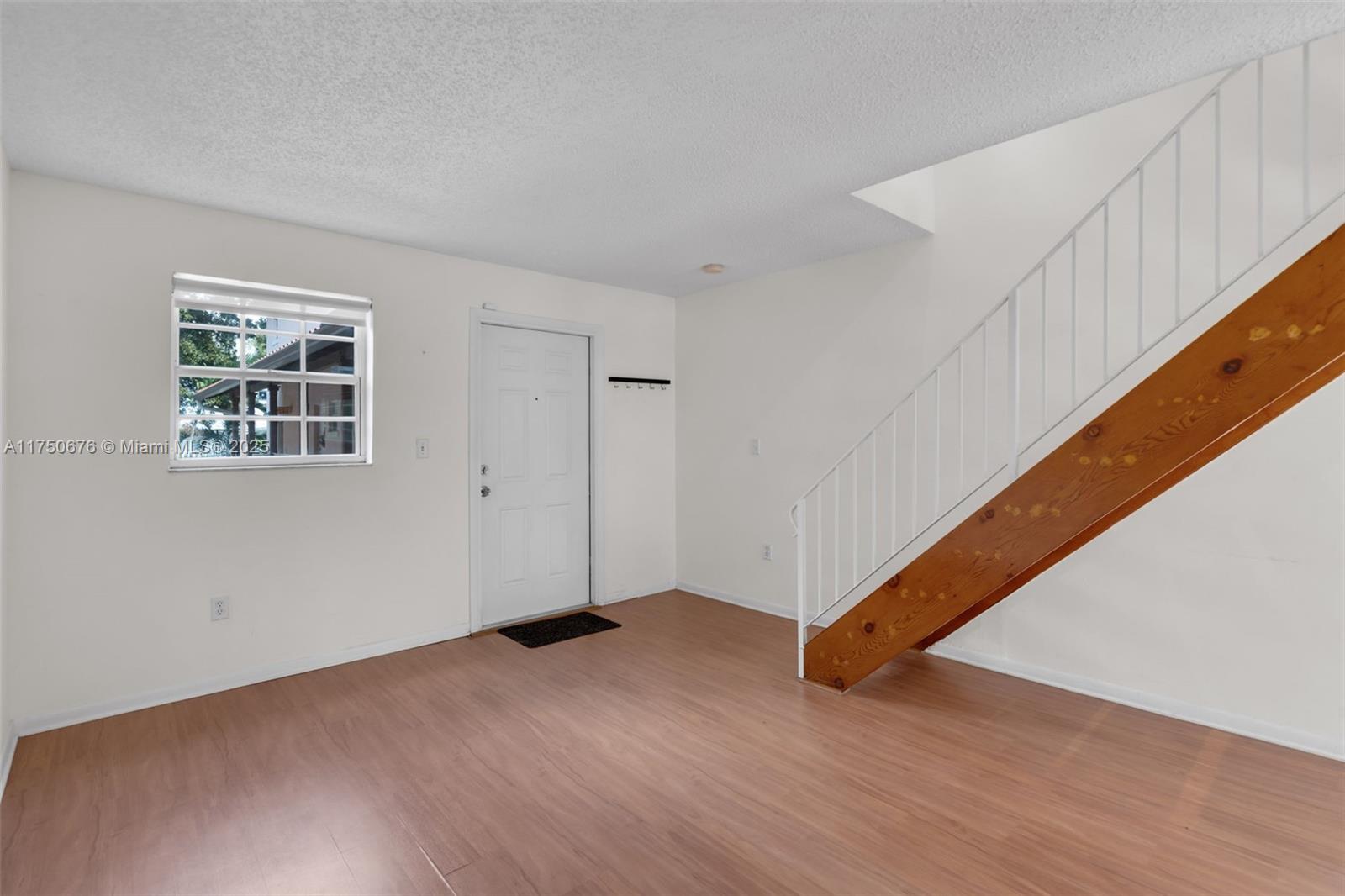 29 SANTILLANE AVENUE COND - Residential