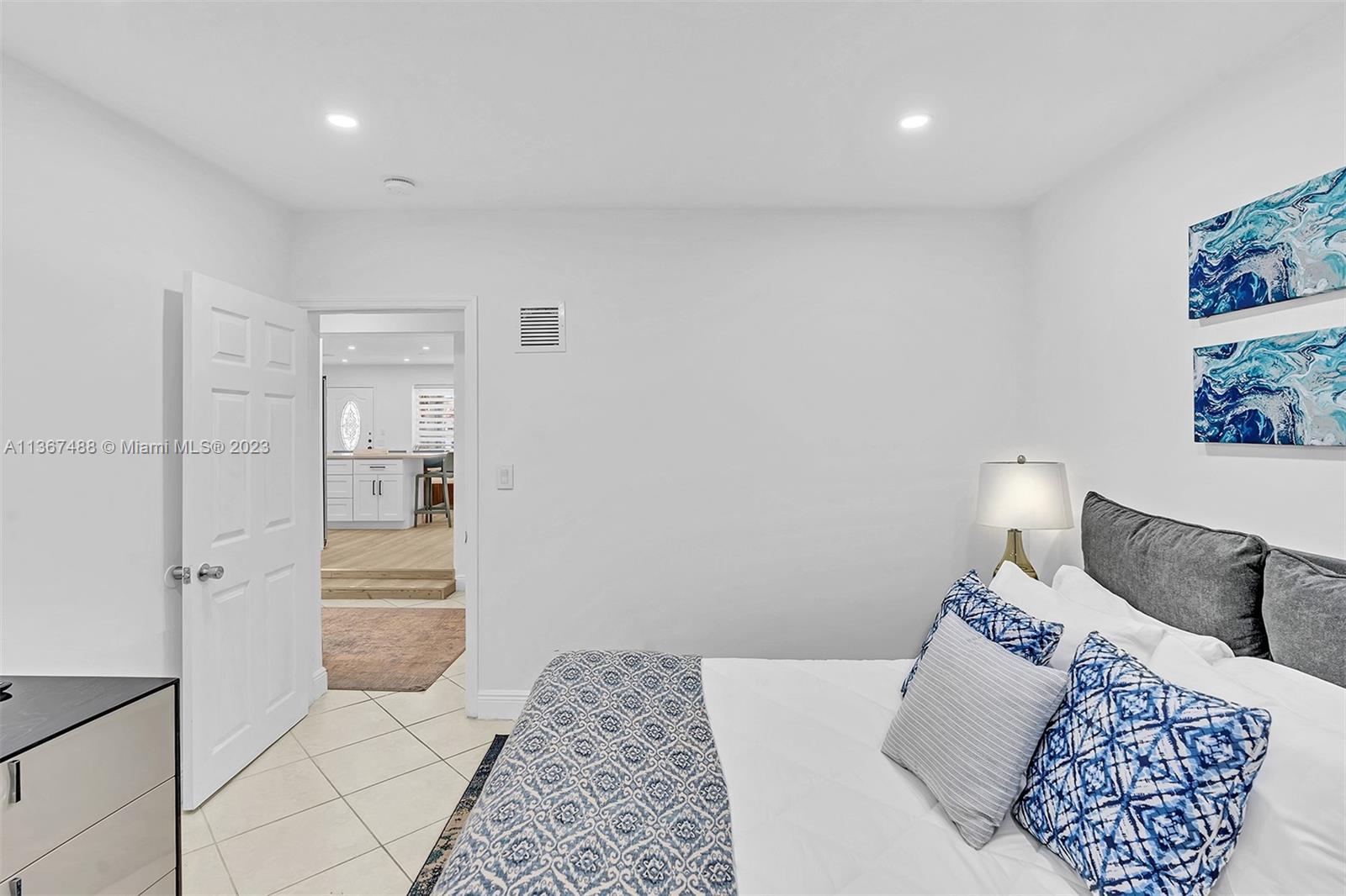 SUNSET TRAILS NO 5 - Residential
