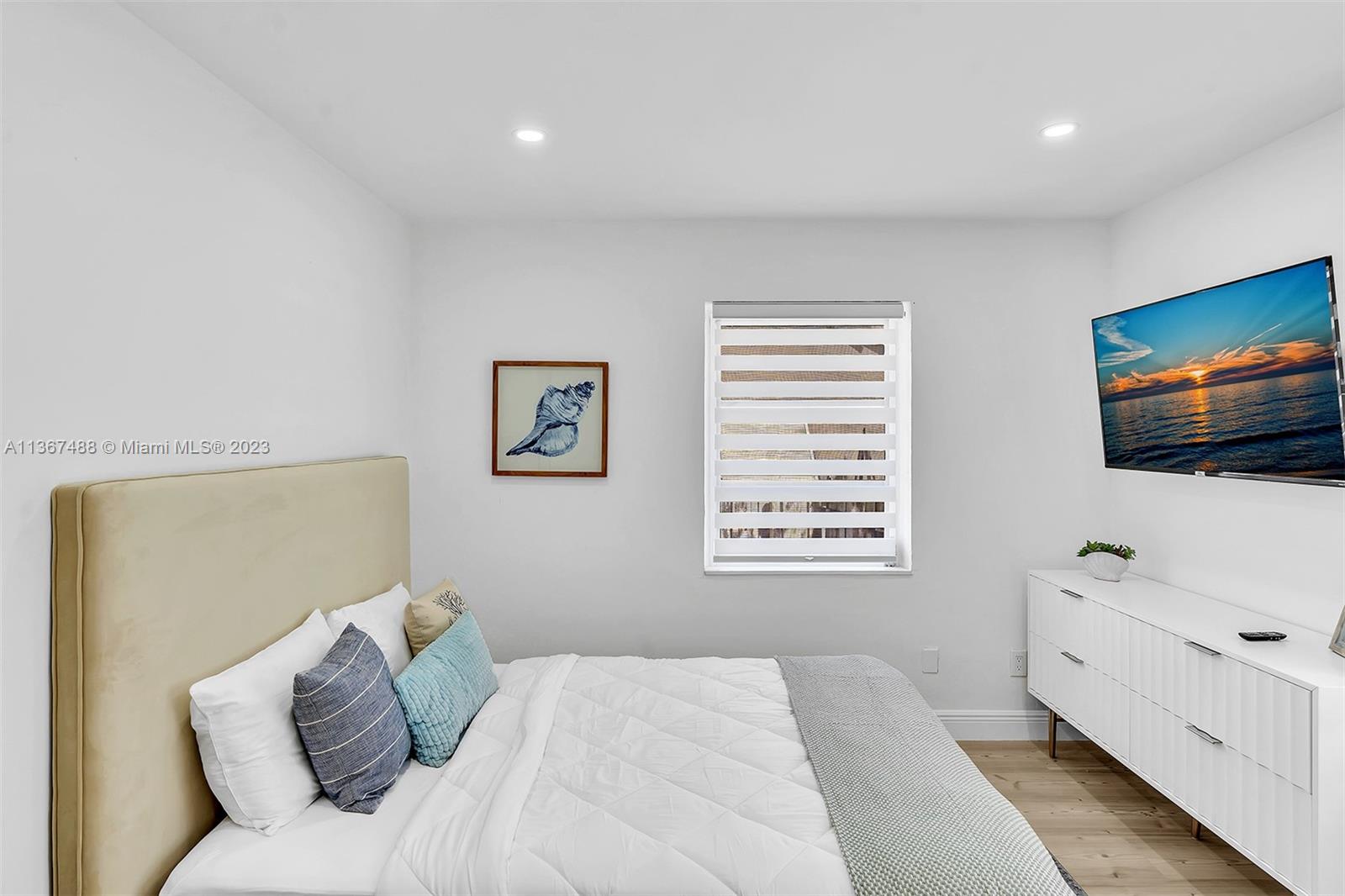 SUNSET TRAILS NO 5 - Residential