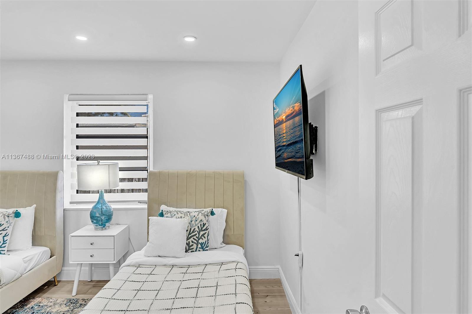 SUNSET TRAILS NO 5 - Residential