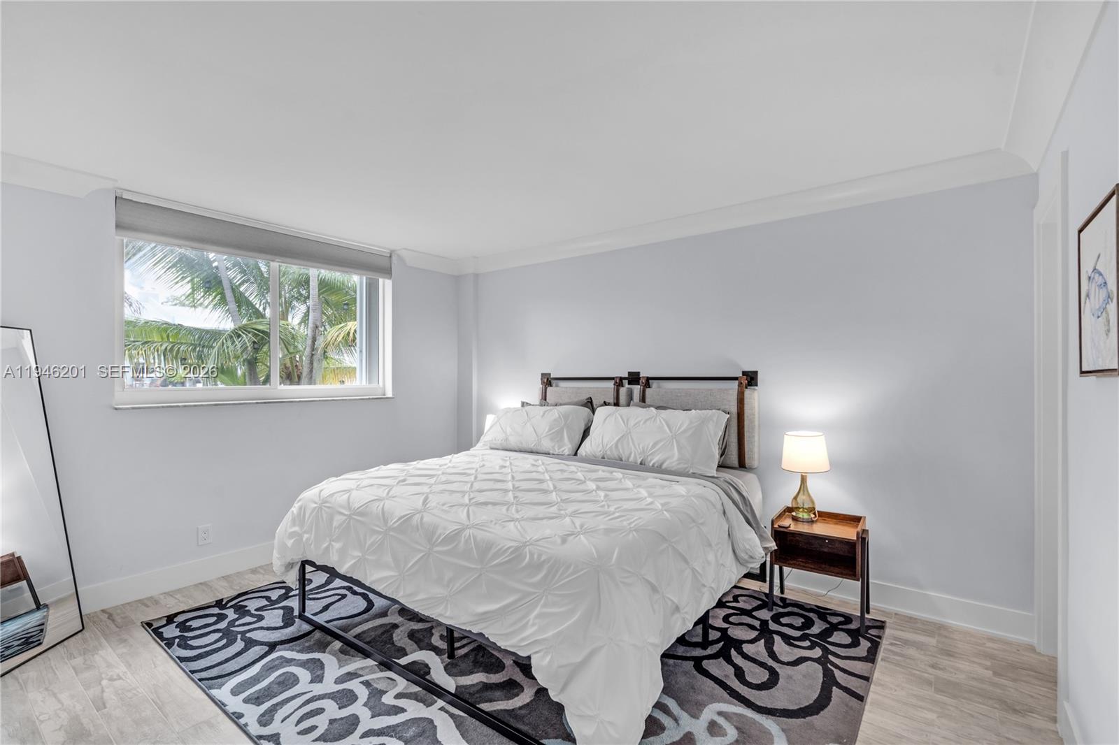 LIGHTHOUSE POINT PLAZA CO - Residential Lease