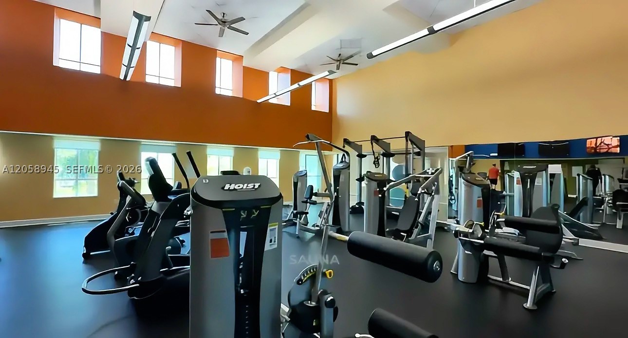 TOSCANO CONDO - Residential