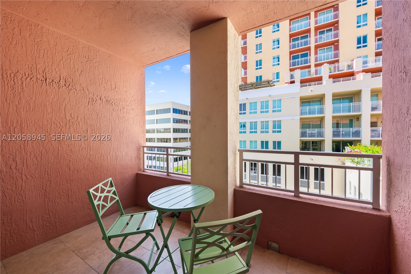 TOSCANO CONDO - Residential